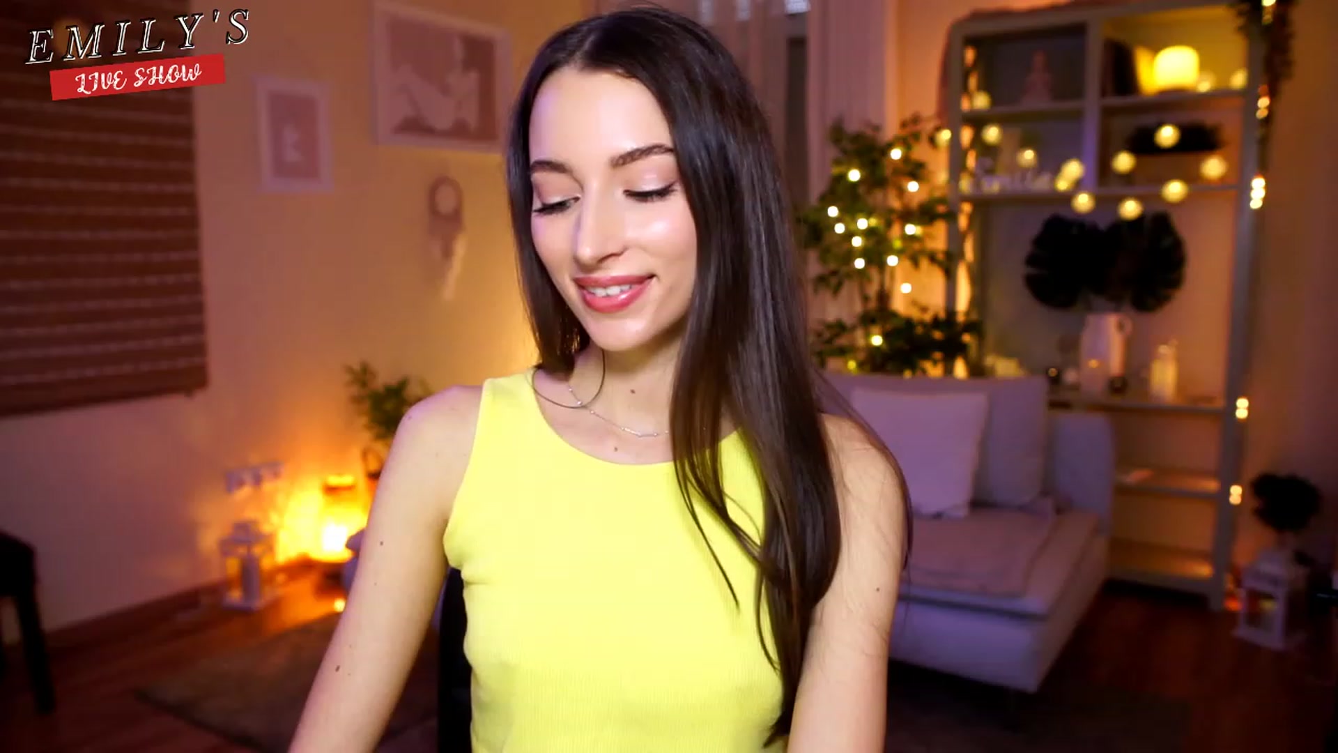 Gallery image thumbnail from Emily_grey69's myfreecams stream on, 04/20/2023, 12:20 image 5 of 20