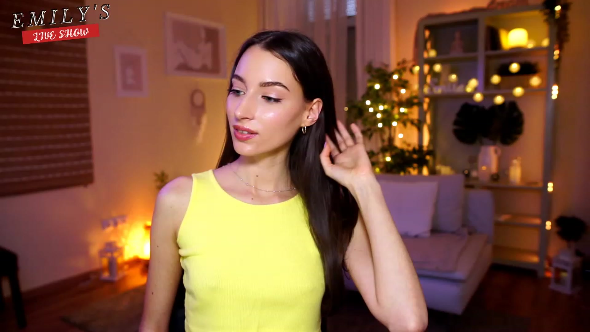 Gallery image thumbnail from Emily_grey69's myfreecams stream on, 04/20/2023, 13:06 image 17 of 20
