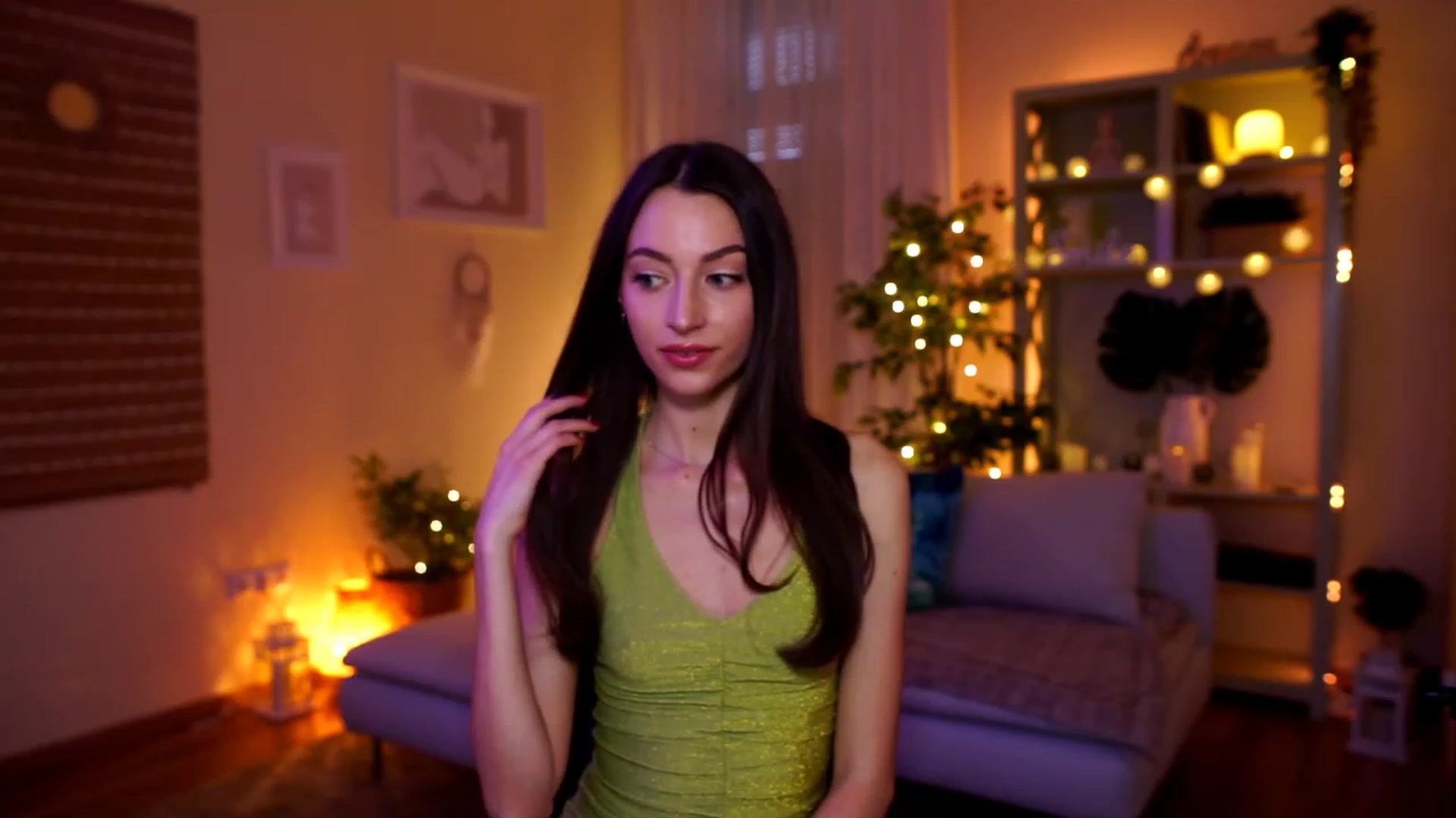 Gallery image thumbnail from Emily_grey69's myfreecams stream on, 04/25/2023, 12:22 image 13 of 20