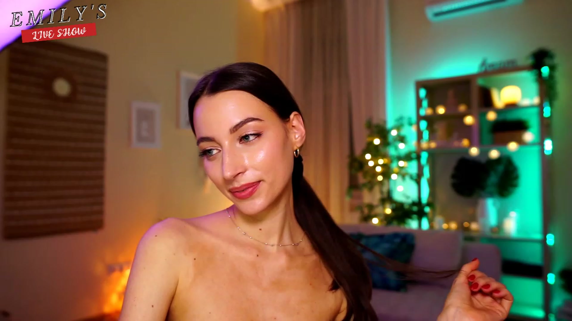 Gallery image thumbnail from Emily_grey69's myfreecams stream on, 04/27/2023, 24:39 image 20 of 20