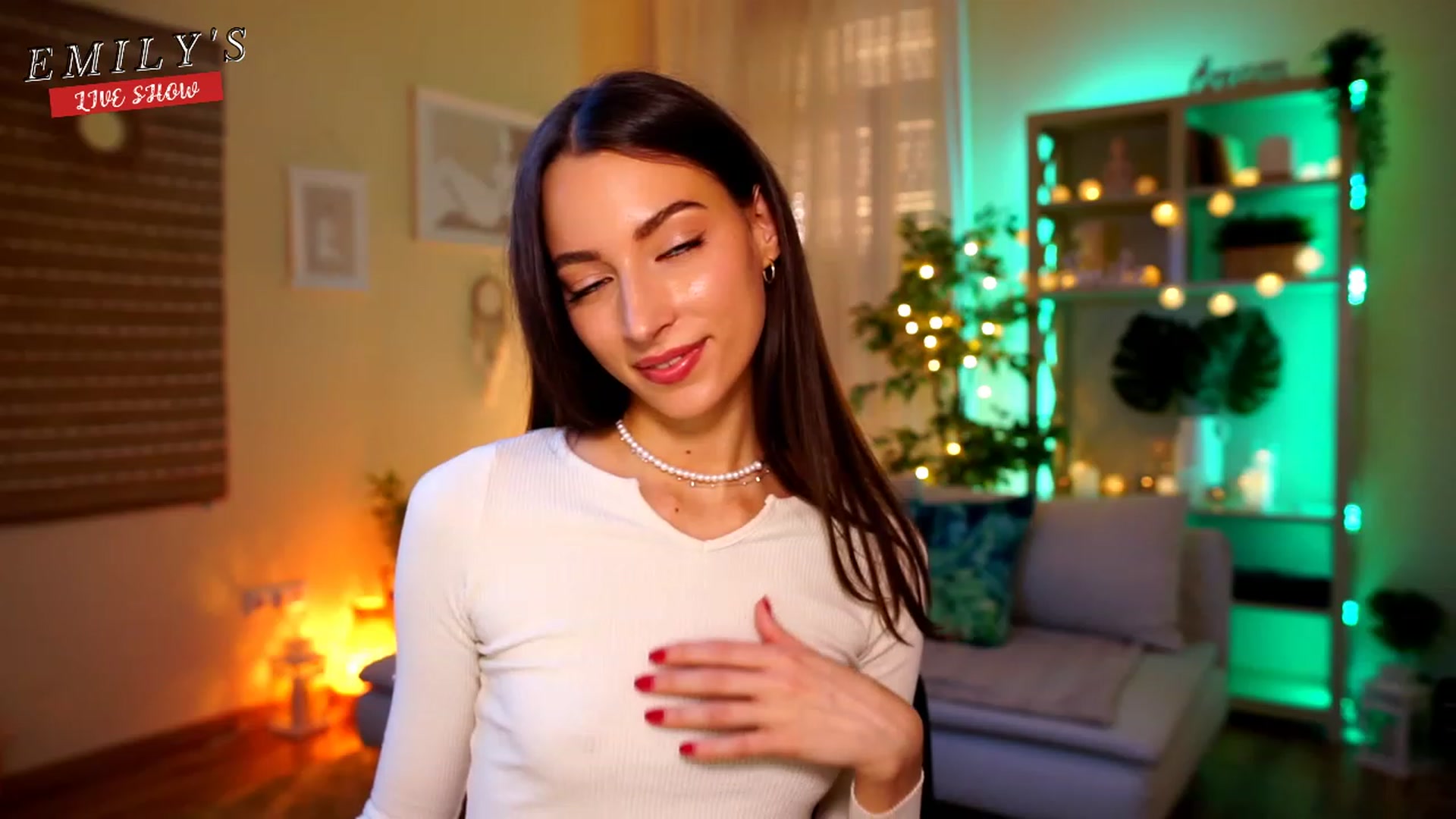 Gallery image thumbnail from Emily_grey69's myfreecams stream on, 04/27/2023, 17:24 image 7 of 20
