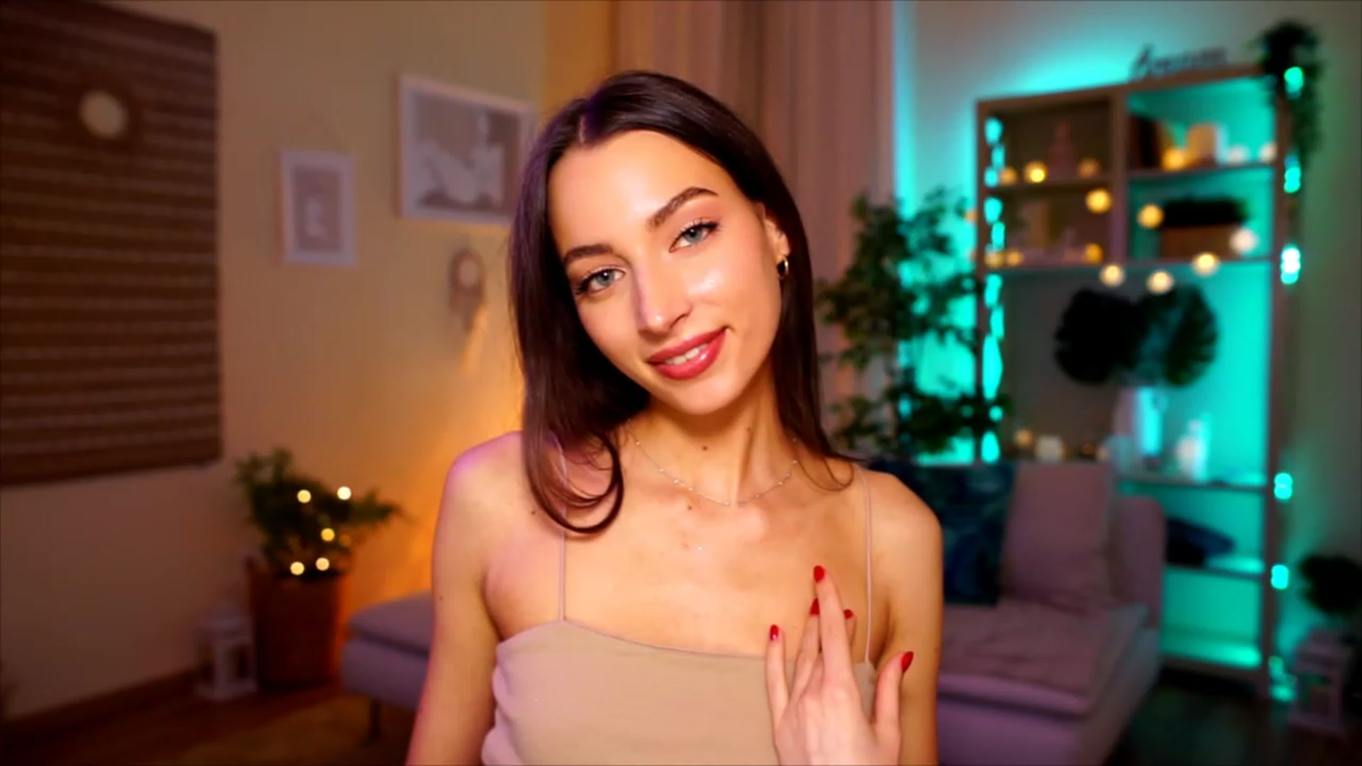 Gallery image thumbnail from Emily_grey69's myfreecams stream on, 04/30/2023, 17:58 image 6 of 20