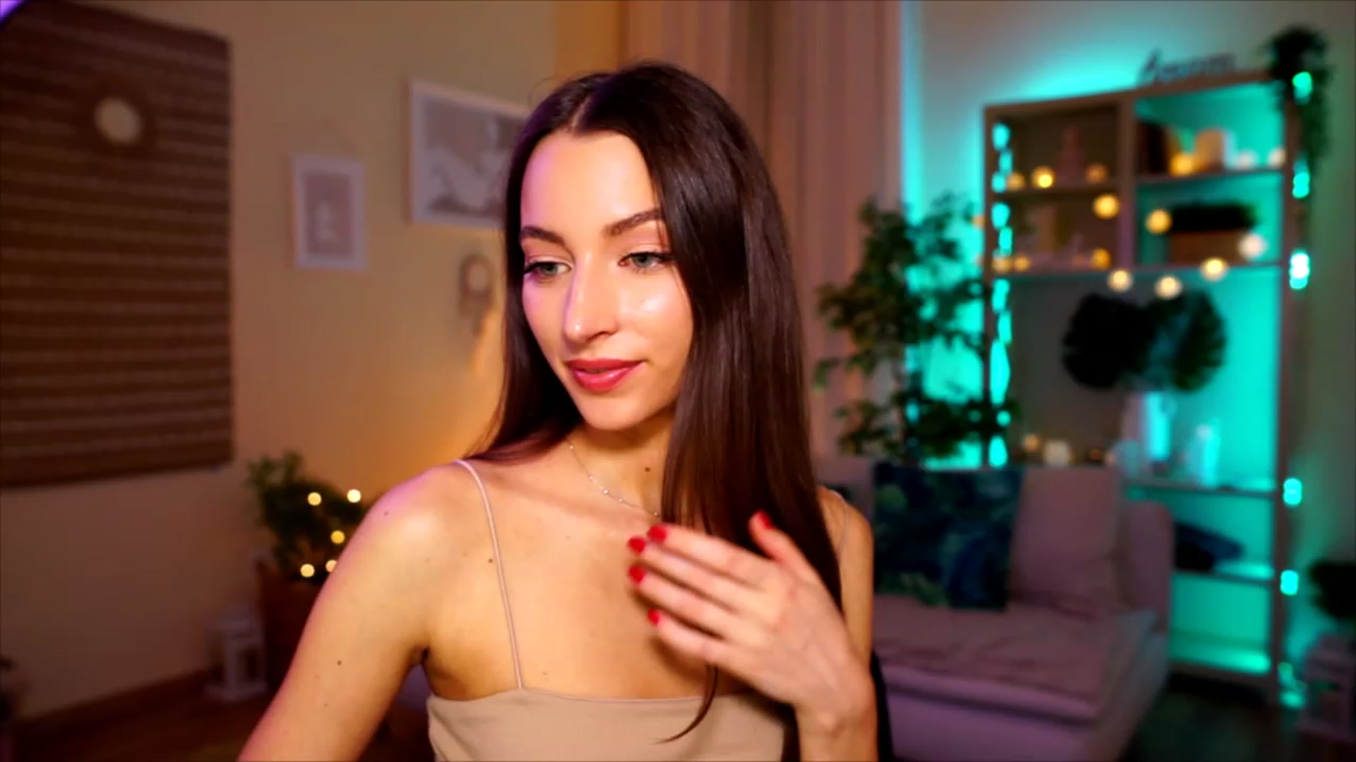 Gallery image thumbnail from Emily_grey69's myfreecams stream on, 04/30/2023, 18:56 image 8 of 20