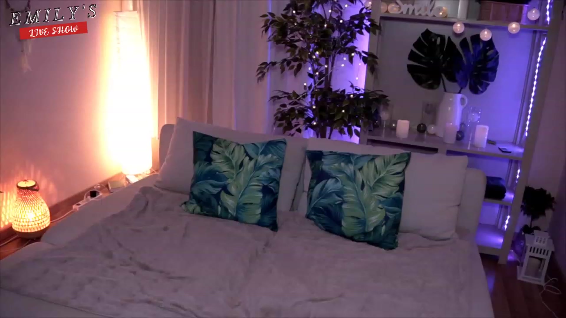 Gallery image thumbnail from Emily_grey69's myfreecams stream on, 05/12/2023, 15:24 image 1 of 20
