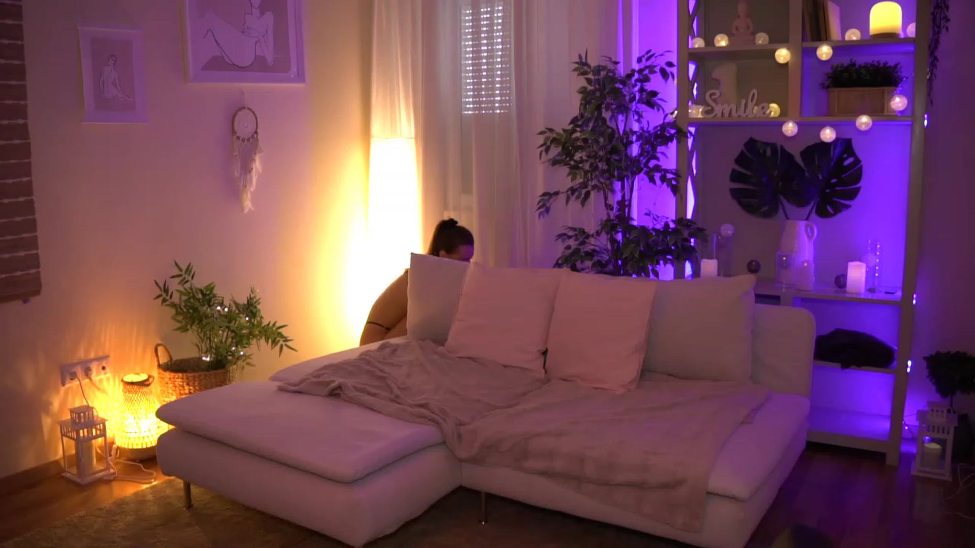Gallery image thumbnail from Emily_grey69's myfreecams stream on, 06/17/2023, 10:34 image 17 of 20