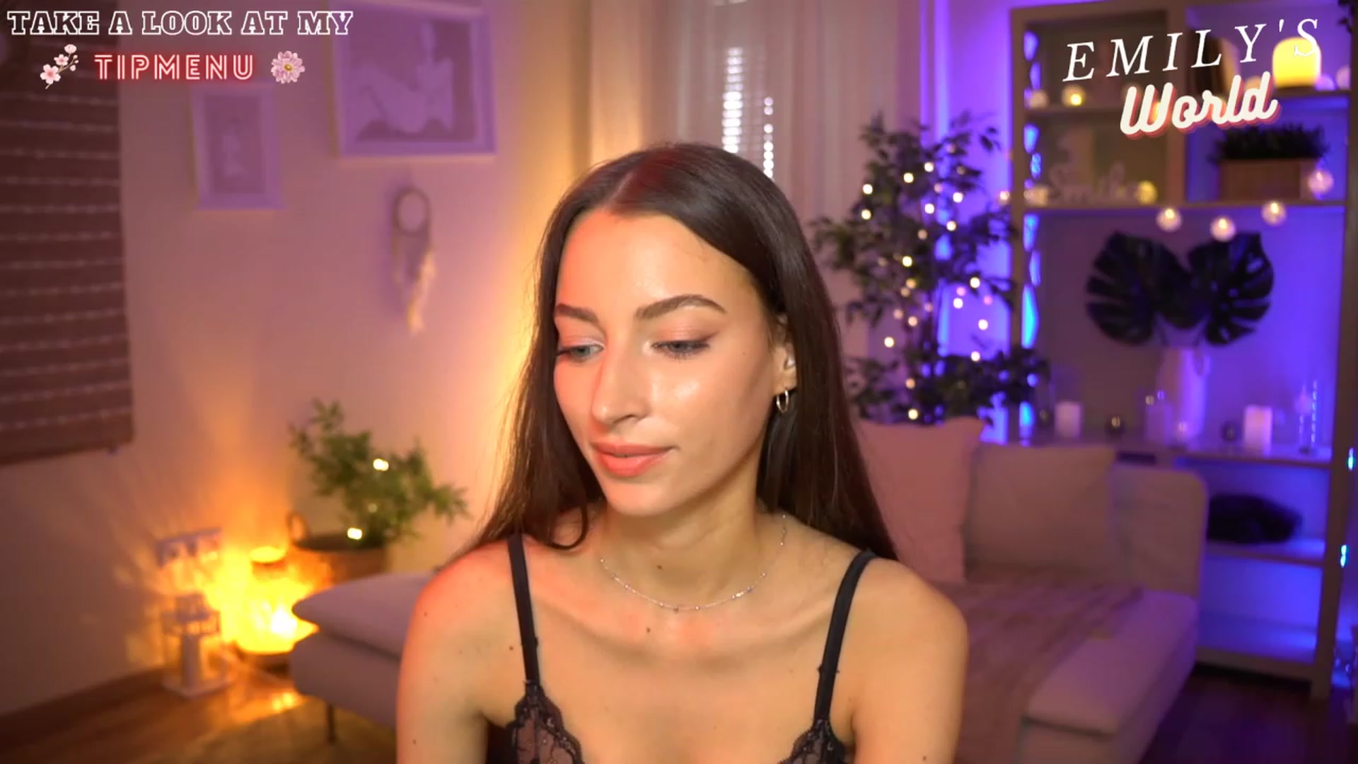 Gallery image thumbnail from Emily_grey69's myfreecams stream on, 06/22/2023, 15:10 image 3 of 20