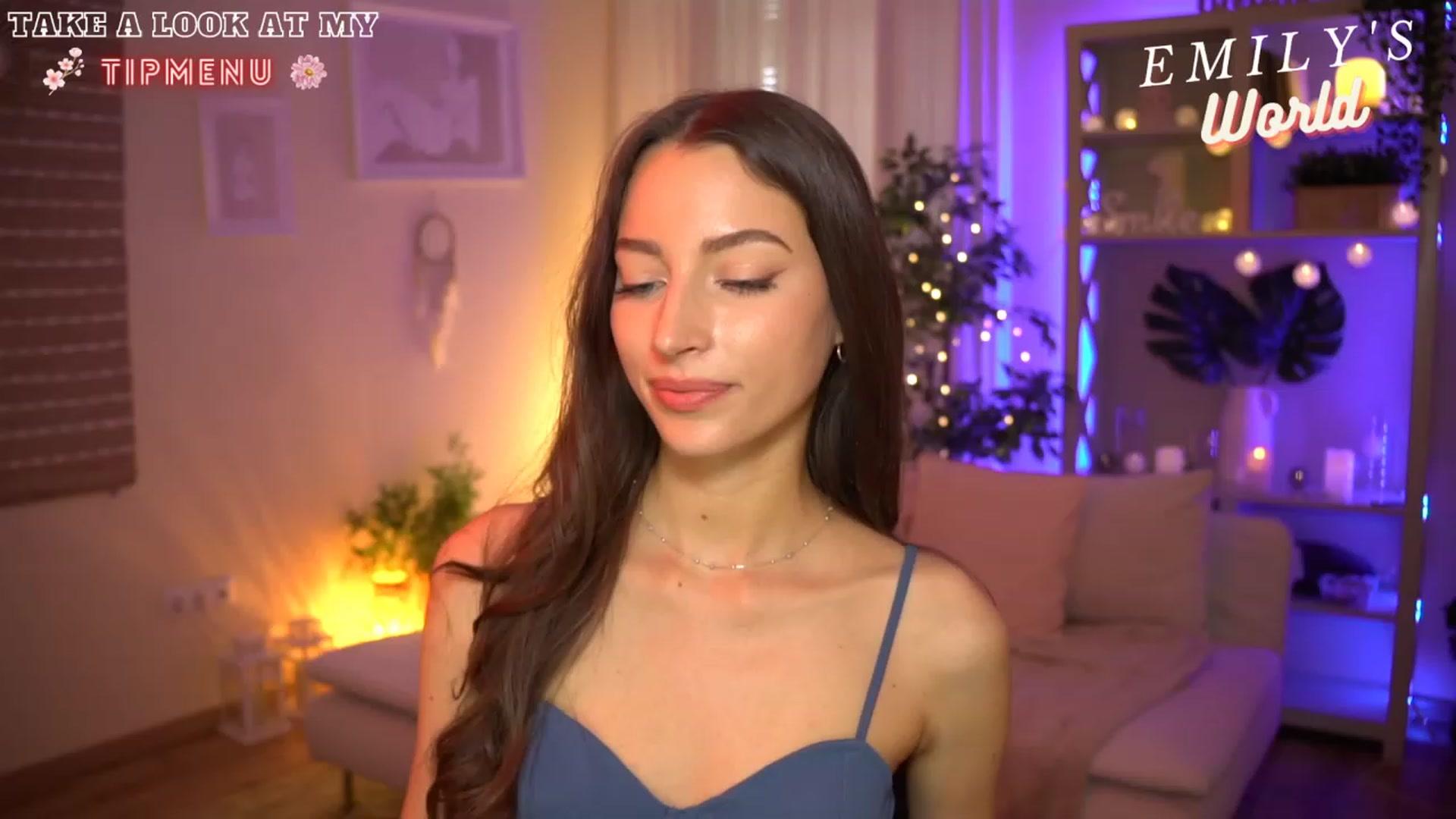 Gallery image thumbnail from Emily_grey69's myfreecams stream on, 06/26/2023, 16:21 image 18 of 20