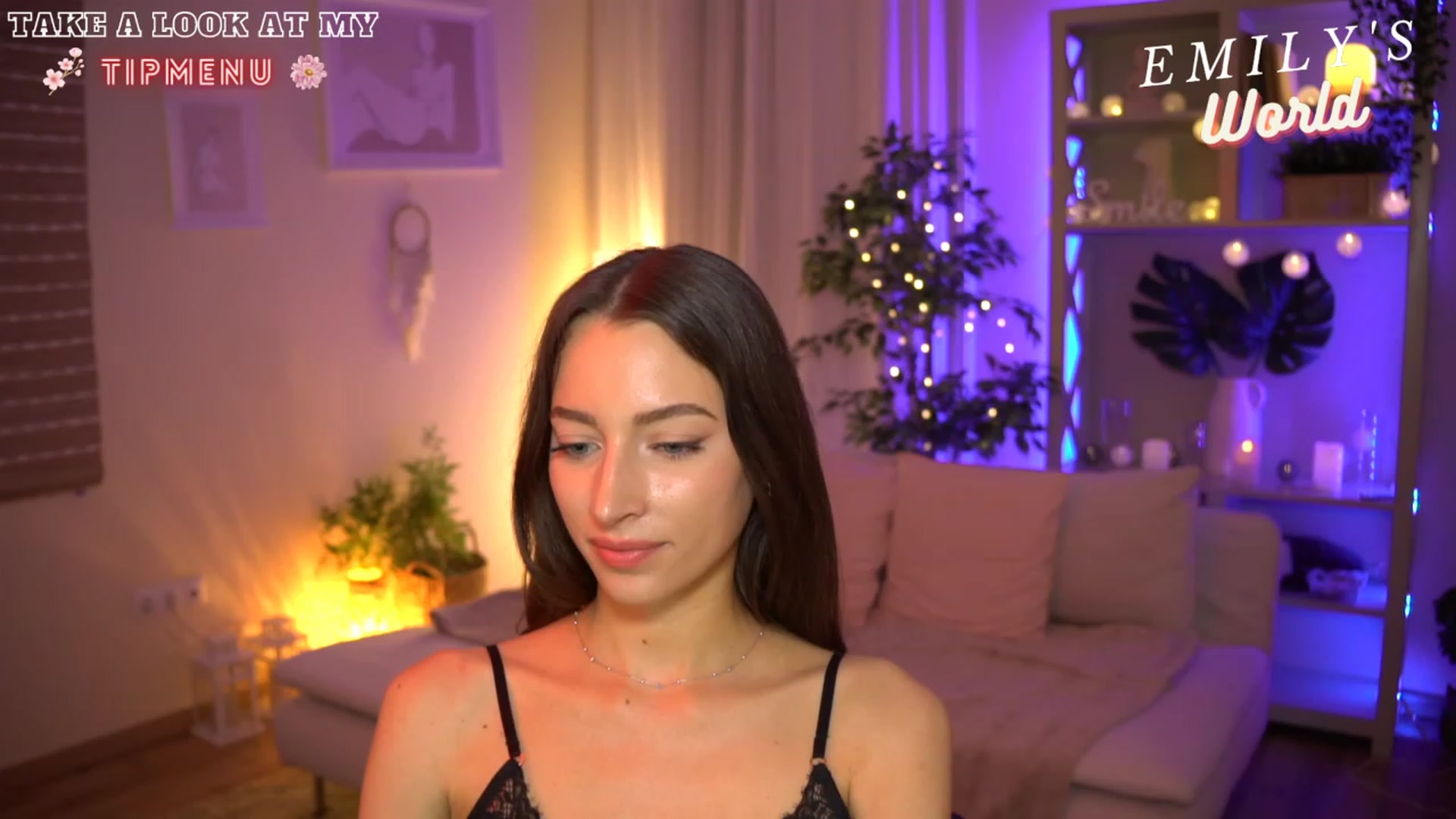 Gallery image thumbnail from Emily_grey69's myfreecams stream on, 06/26/2023, 19:14 image 2 of 20