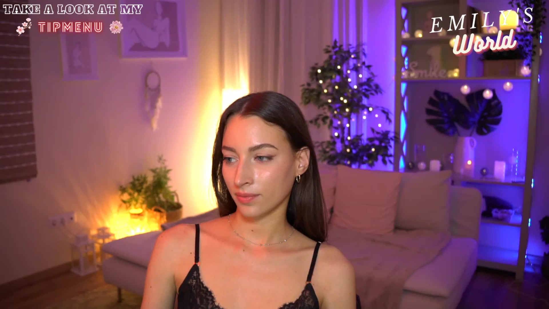 Gallery image thumbnail from Emily_grey69's myfreecams stream on, 06/26/2023, 19:14 image 11 of 20
