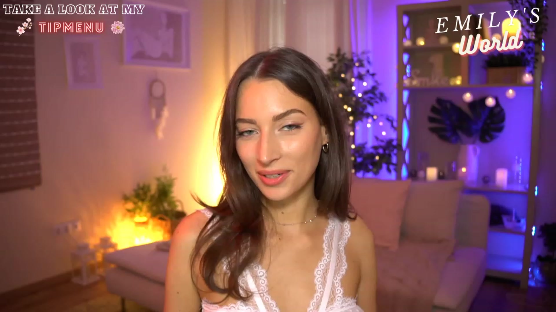 Gallery image thumbnail from Emily_grey69's myfreecams stream on, 07/05/2023, 17:32 image 4 of 20