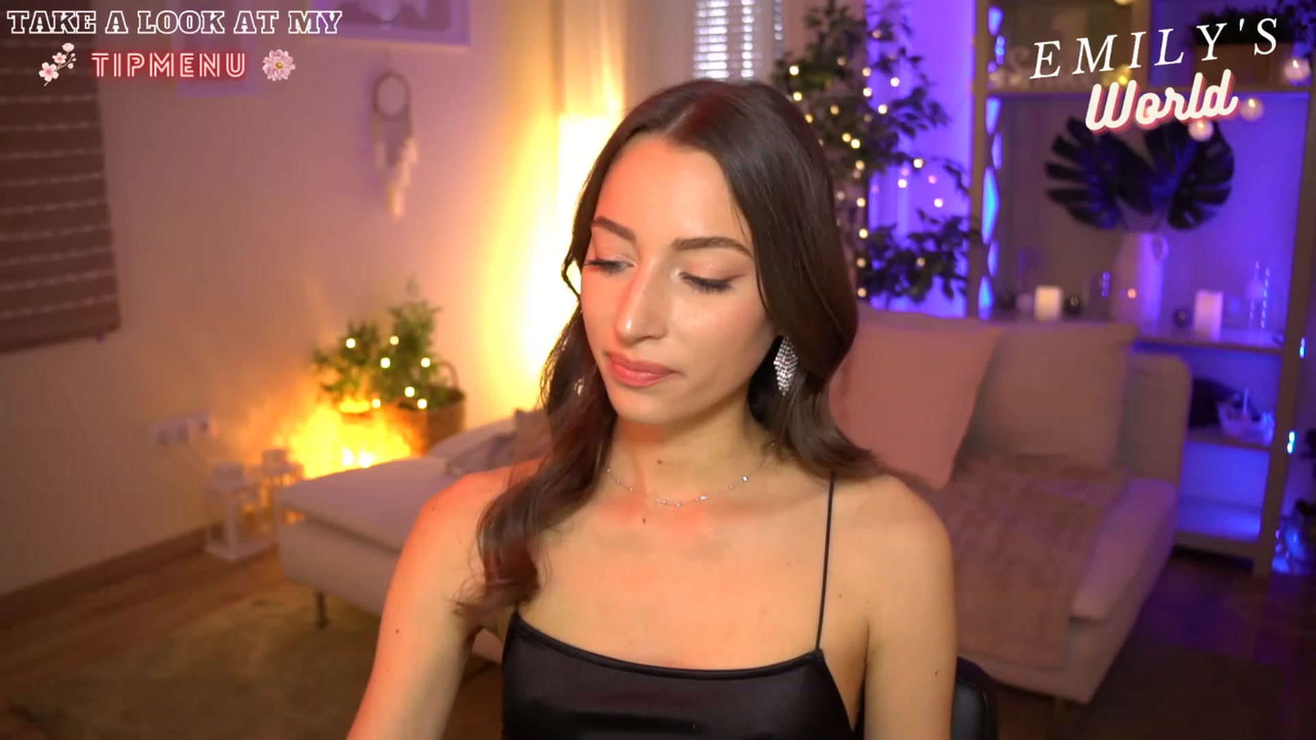 Gallery image thumbnail from Emily_grey69's myfreecams stream on, 07/08/2023, 11:17 image 20 of 20