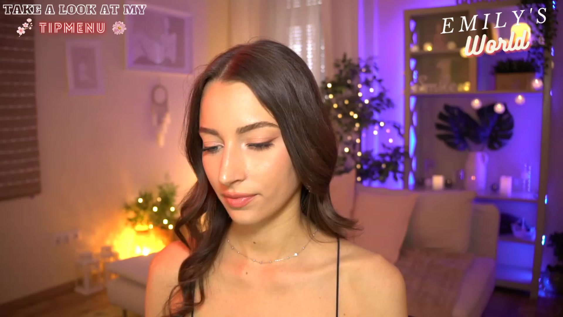 Gallery image thumbnail from Emily_grey69's myfreecams stream on, 07/08/2023, 11:17 image 5 of 20