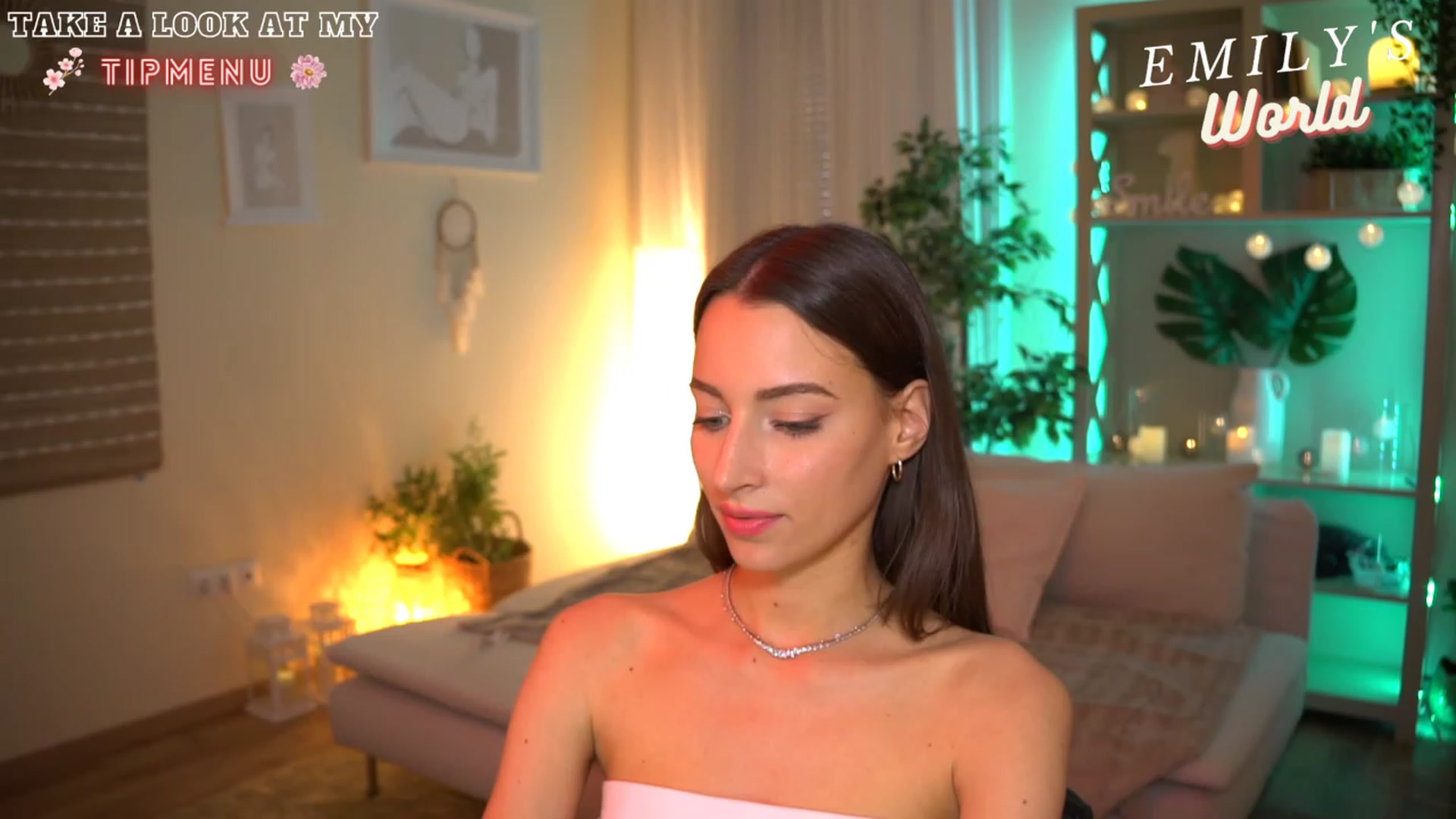 Gallery image thumbnail from Emily_grey69's myfreecams stream on, 07/10/2023, 16:56 image 20 of 20