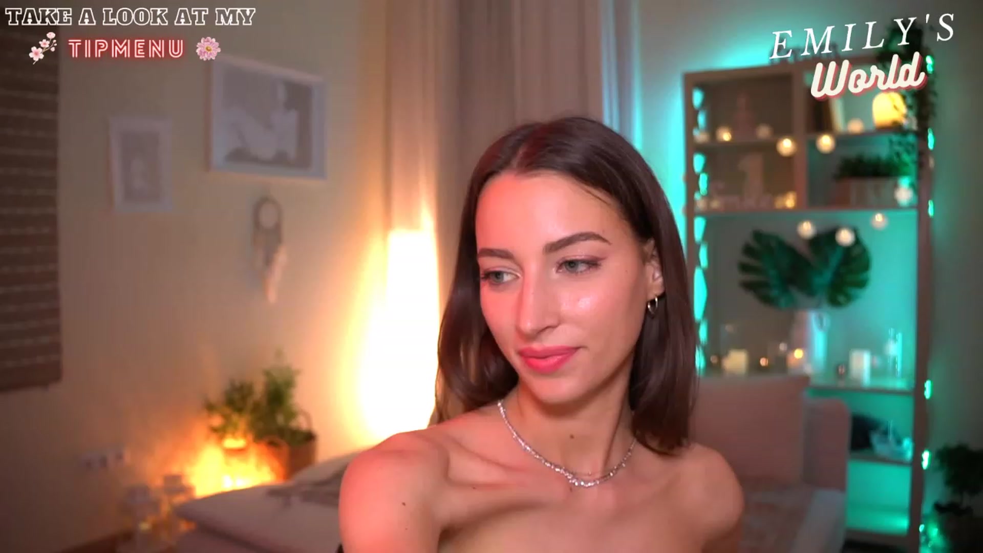 Gallery image thumbnail from Emily_grey69's myfreecams stream on, 07/10/2023, 17:36 image 15 of 20
