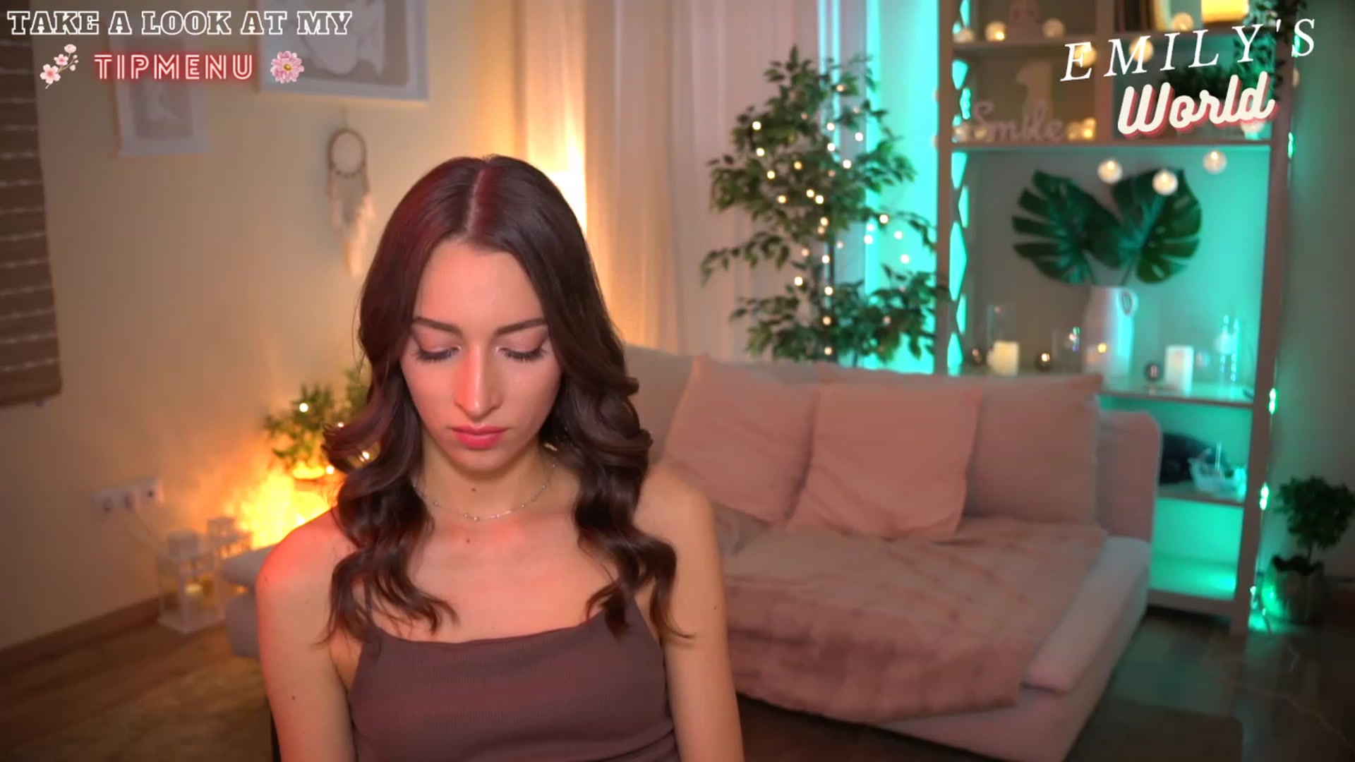 Gallery image thumbnail from Emily_grey69's myfreecams stream on, 07/11/2023, 16:11 image 2 of 20