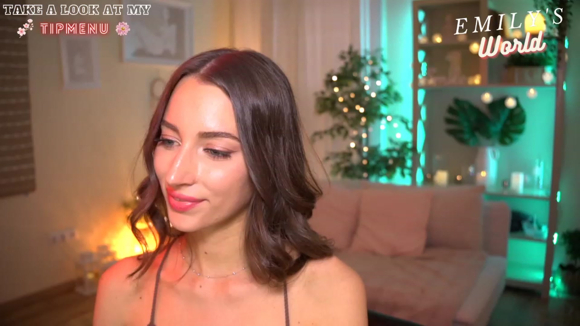 Gallery image thumbnail from Emily_grey69's myfreecams stream on, 07/11/2023, 16:11 image 19 of 20