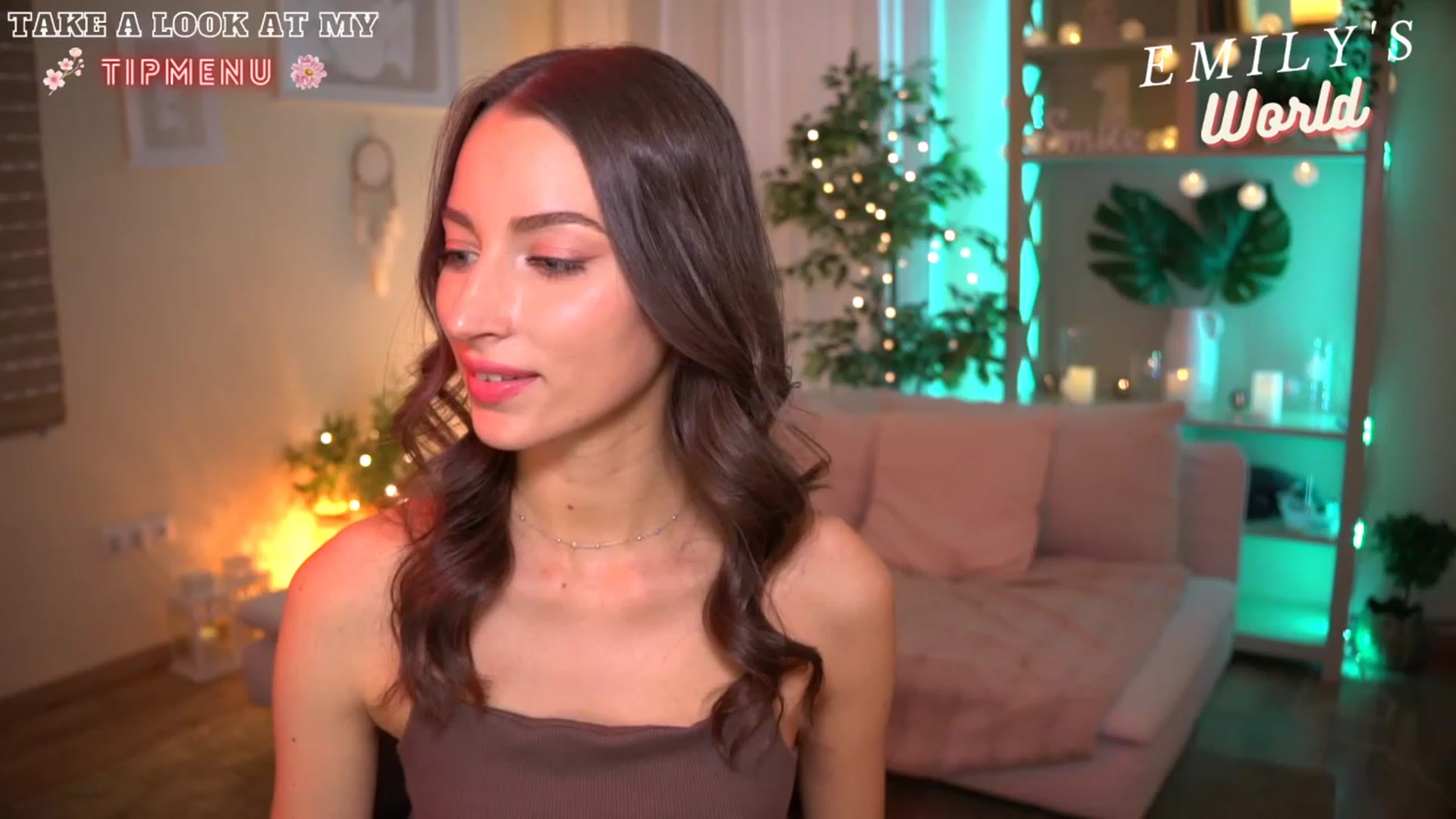 Gallery image thumbnail from Emily_grey69's myfreecams stream on, 07/11/2023, 16:11 image 7 of 20