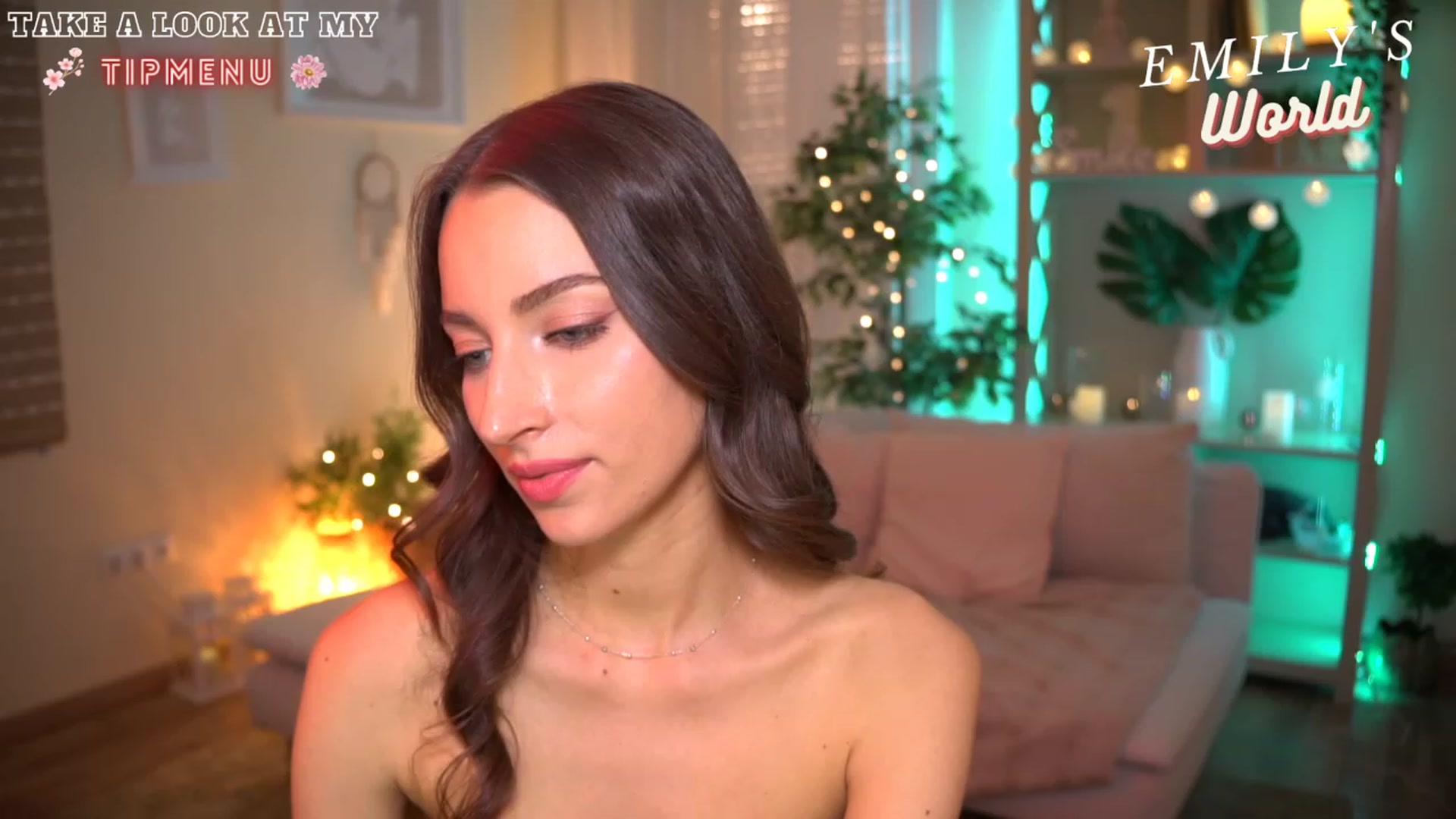 Gallery image thumbnail from Emily_grey69's myfreecams stream on, 07/11/2023, 18:17 image 9 of 20