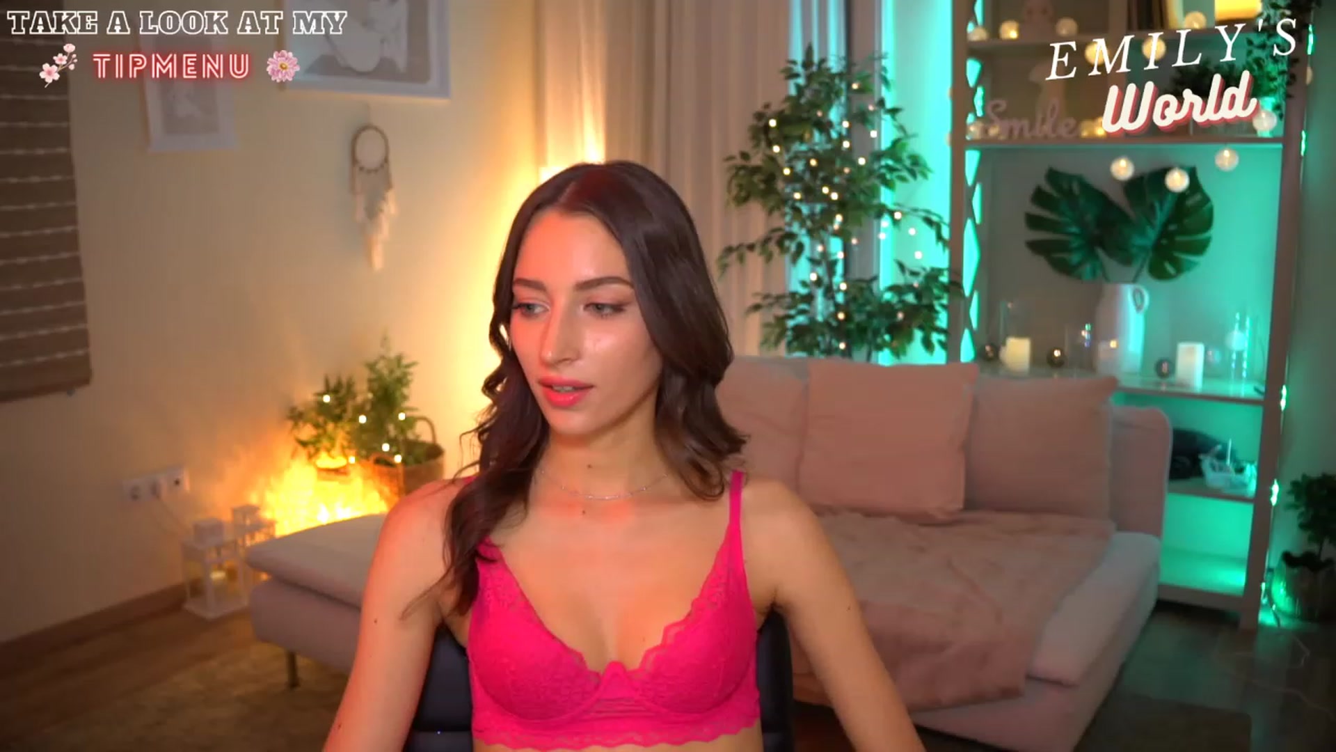Gallery image thumbnail from Emily_grey69's myfreecams stream on, 07/11/2023, 19:41 image 7 of 20