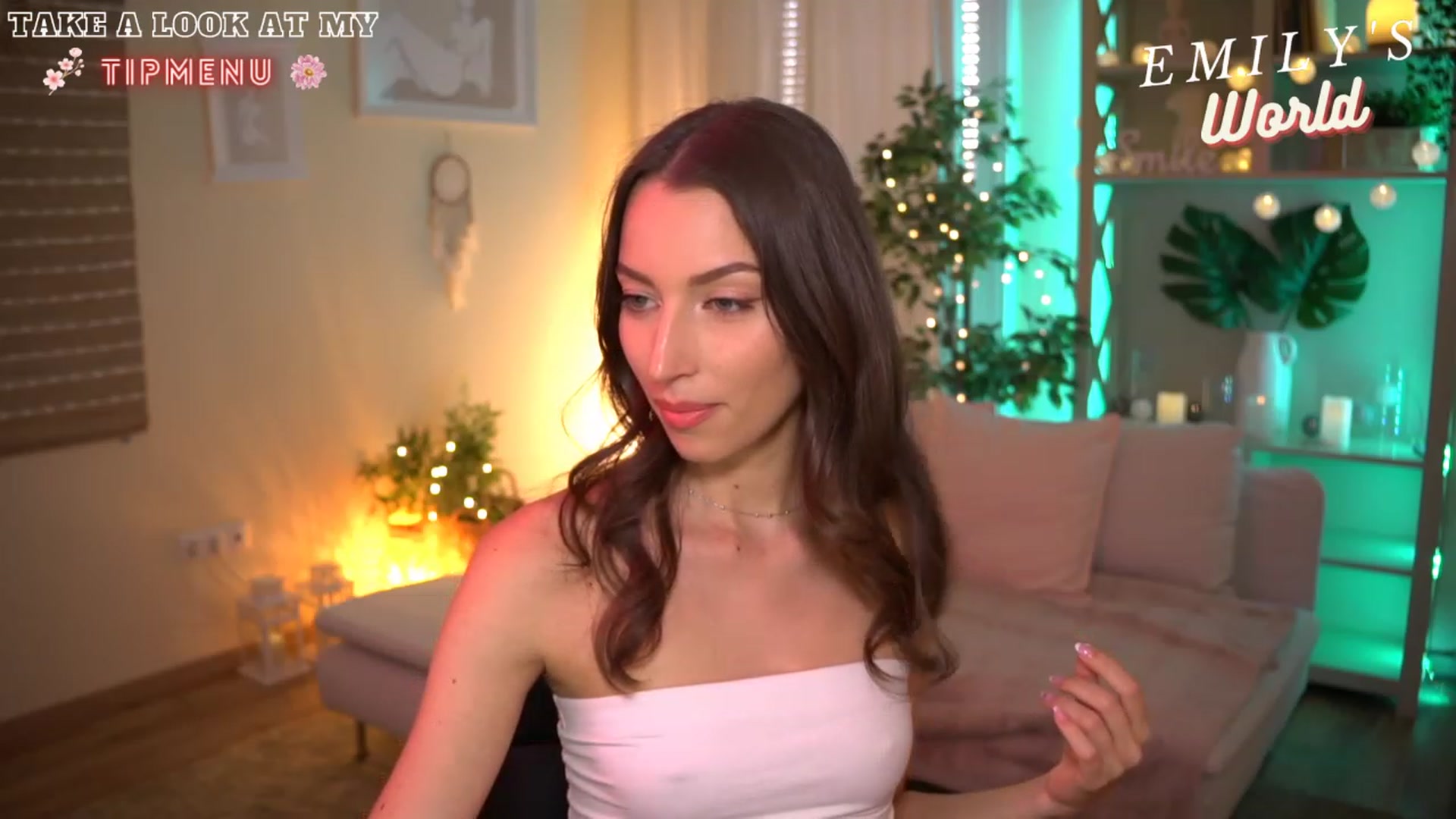 Gallery image thumbnail from Emily_grey69's myfreecams stream on, 07/15/2023, 16:59 image 15 of 20