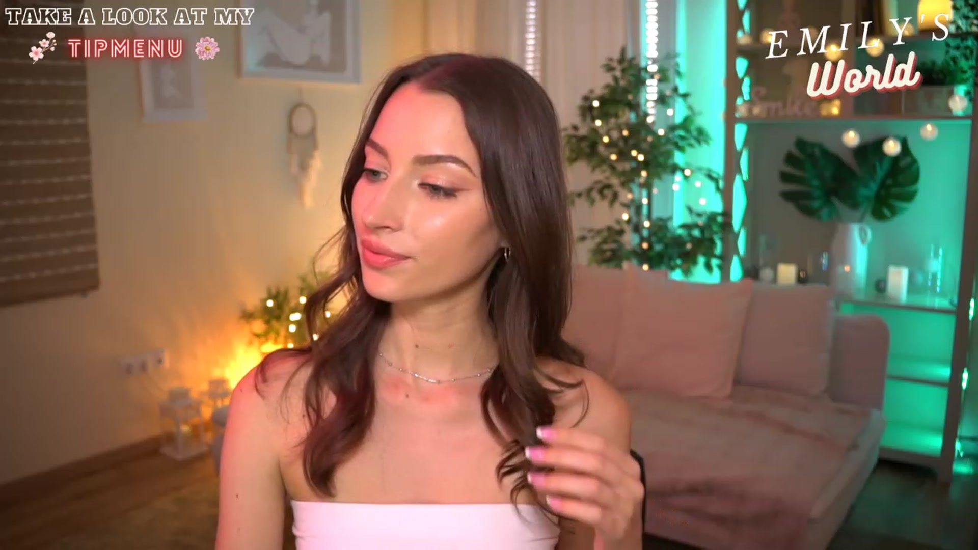 Gallery image thumbnail from Emily_grey69's myfreecams stream on, 07/15/2023, 16:59 image 13 of 20