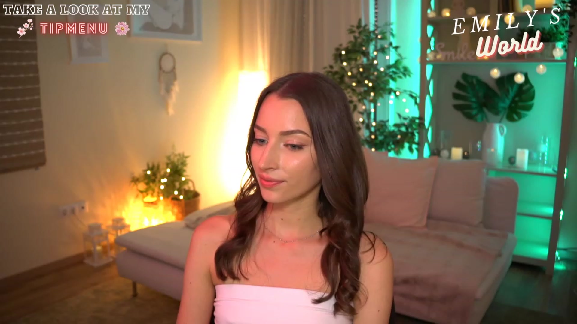 Gallery image thumbnail from Emily_grey69's myfreecams stream on, 07/15/2023, 19:24 image 9 of 20