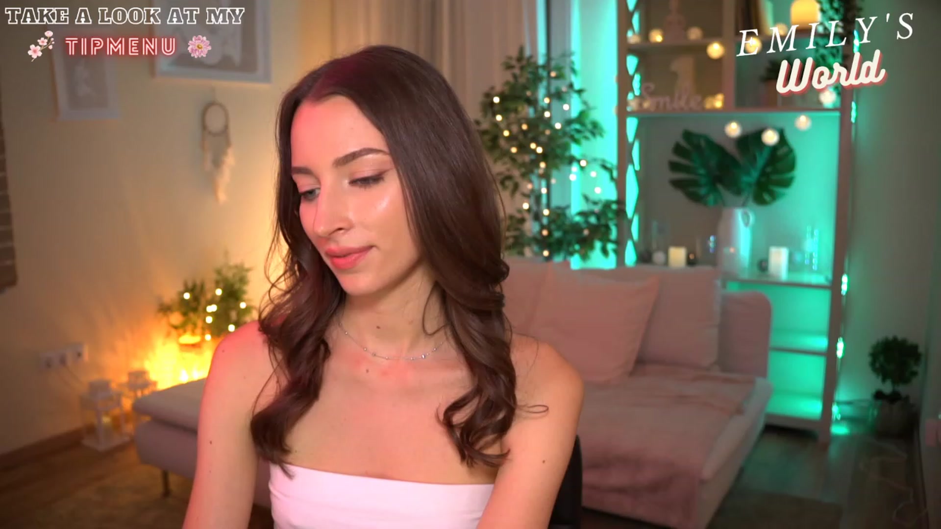 Gallery image thumbnail from Emily_grey69's myfreecams stream on, 07/15/2023, 19:24 image 20 of 20
