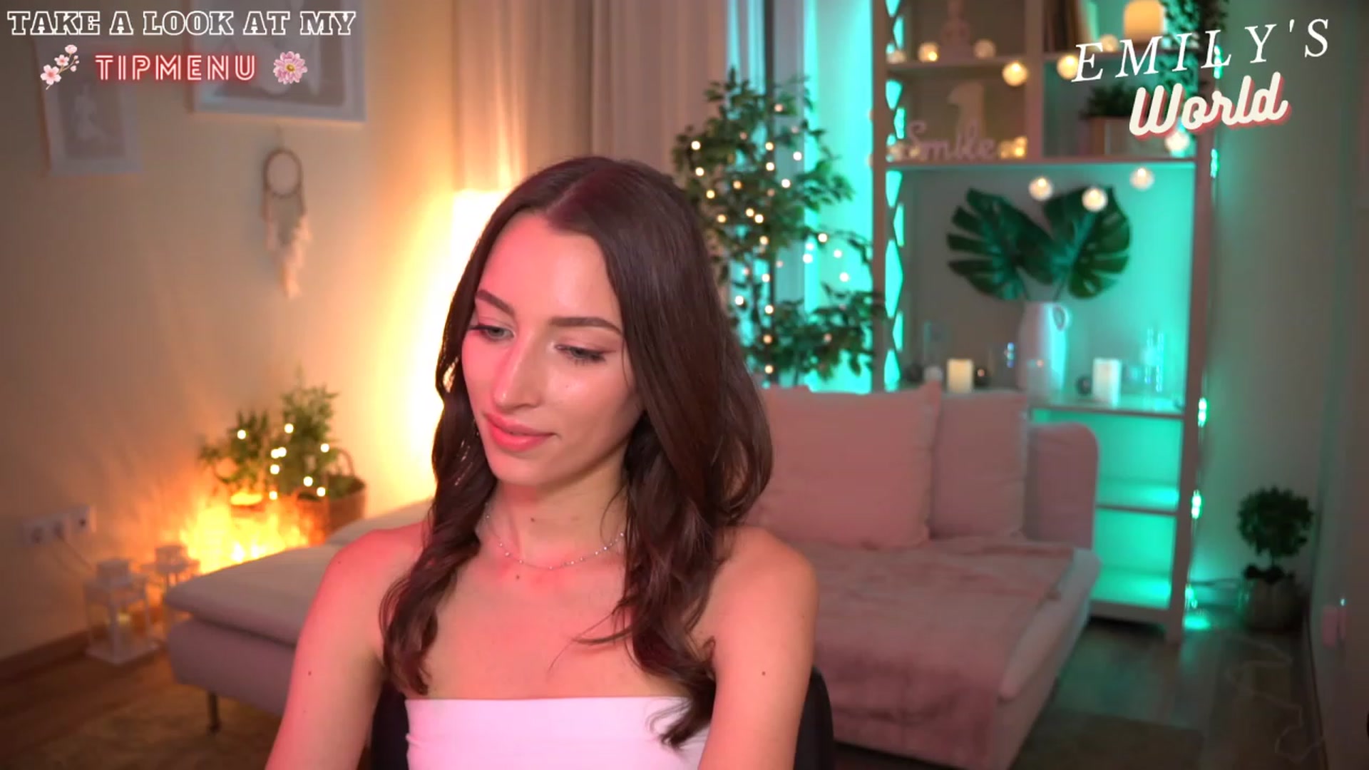 Gallery image thumbnail from Emily_grey69's myfreecams stream on, 07/15/2023, 20:55 image 8 of 20
