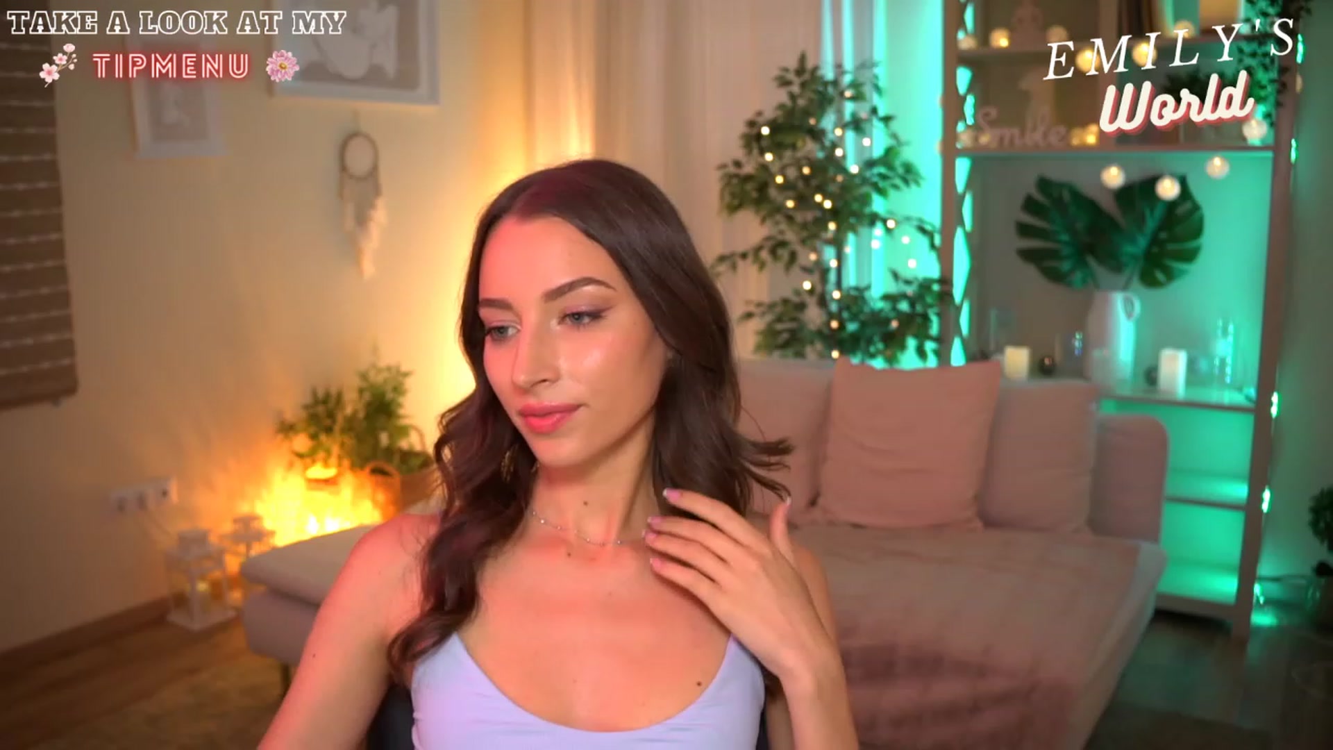 Gallery image thumbnail from Emily_grey69's myfreecams stream on, 07/16/2023, 17:31 image 6 of 20