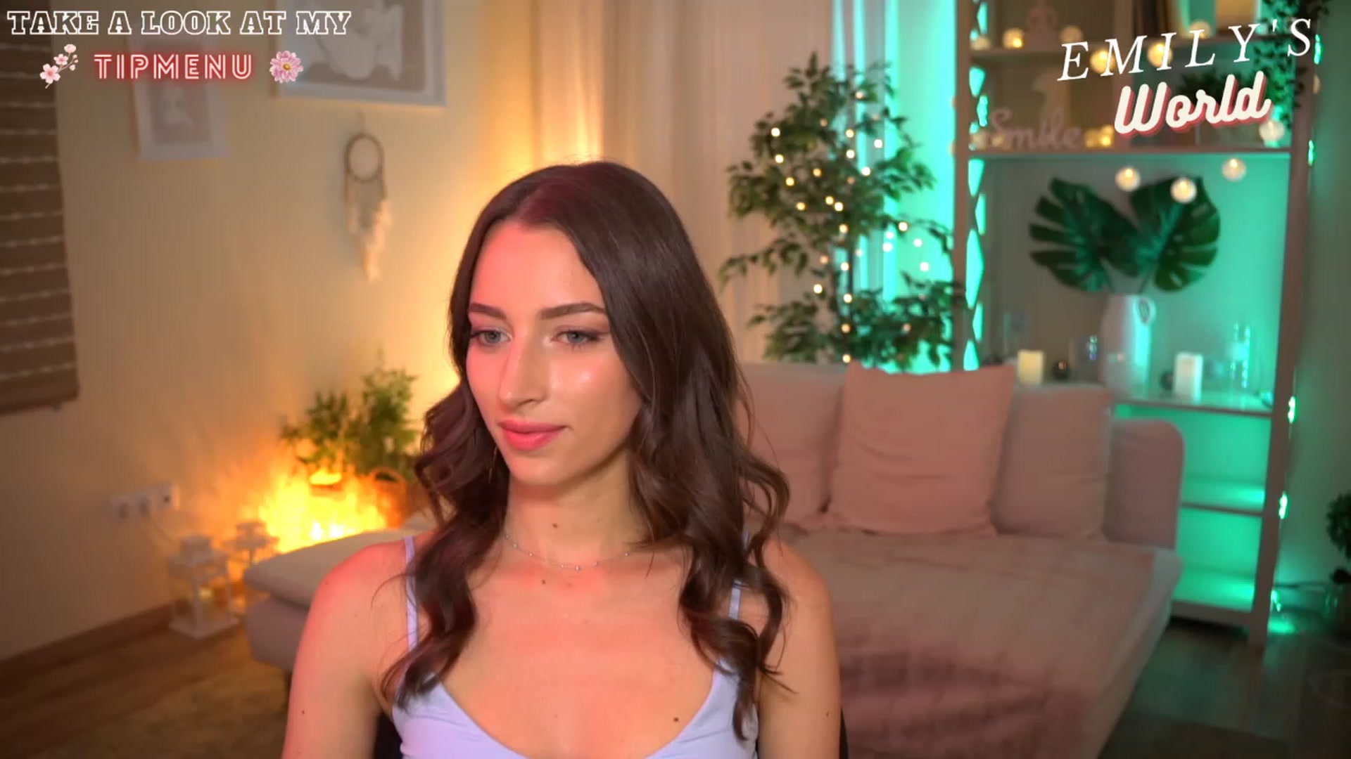 Gallery image thumbnail from Emily_grey69's myfreecams stream on, 07/16/2023, 17:31 image 8 of 20
