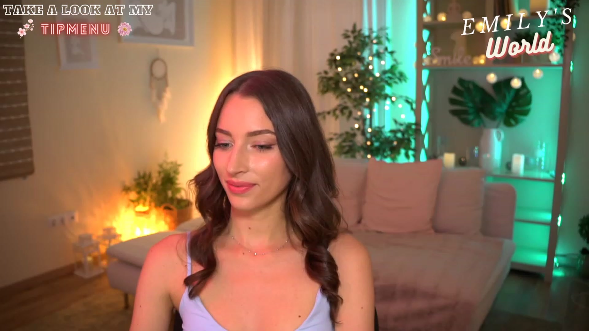 Gallery image thumbnail from Emily_grey69's myfreecams stream on, 07/16/2023, 17:31 image 4 of 20