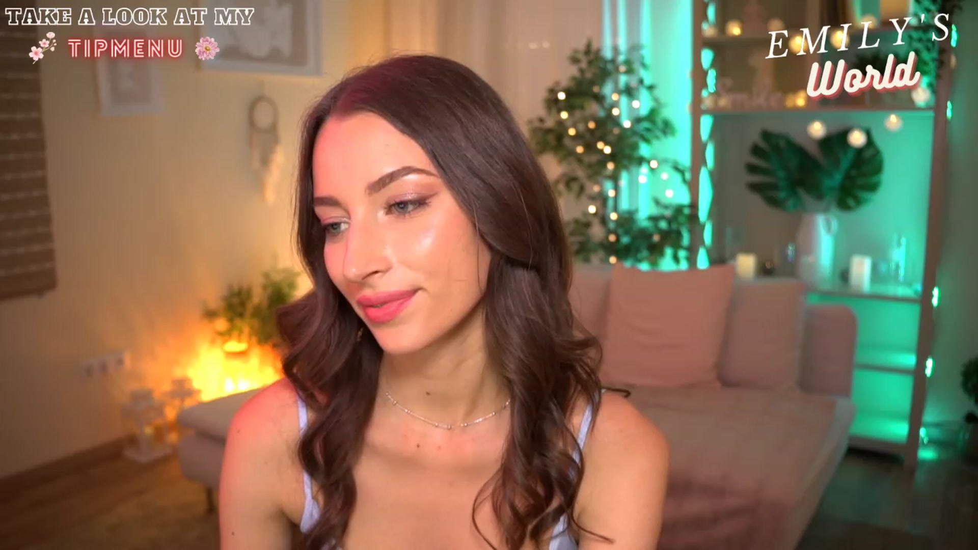 Gallery image thumbnail from Emily_grey69's myfreecams stream on, 07/16/2023, 17:31 image 12 of 20