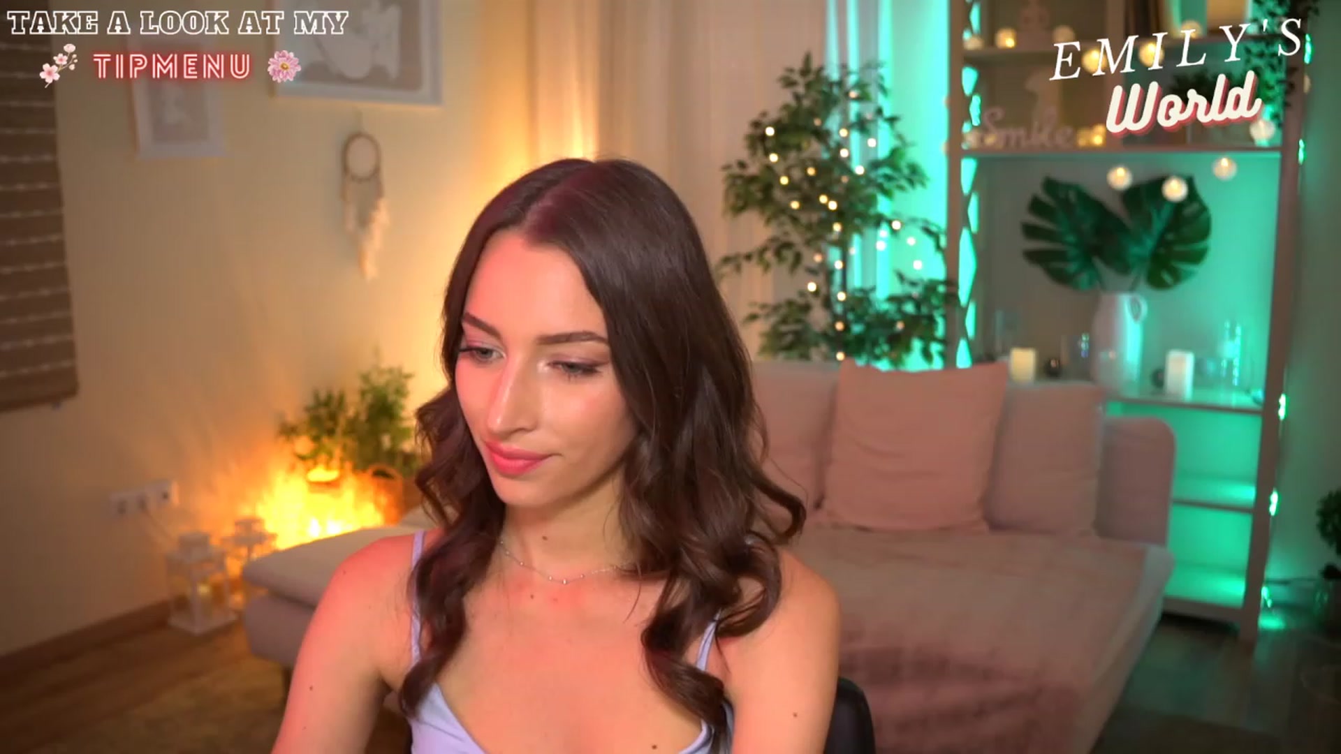 Gallery image thumbnail from Emily_grey69's myfreecams stream on, 07/16/2023, 17:31 image 10 of 20
