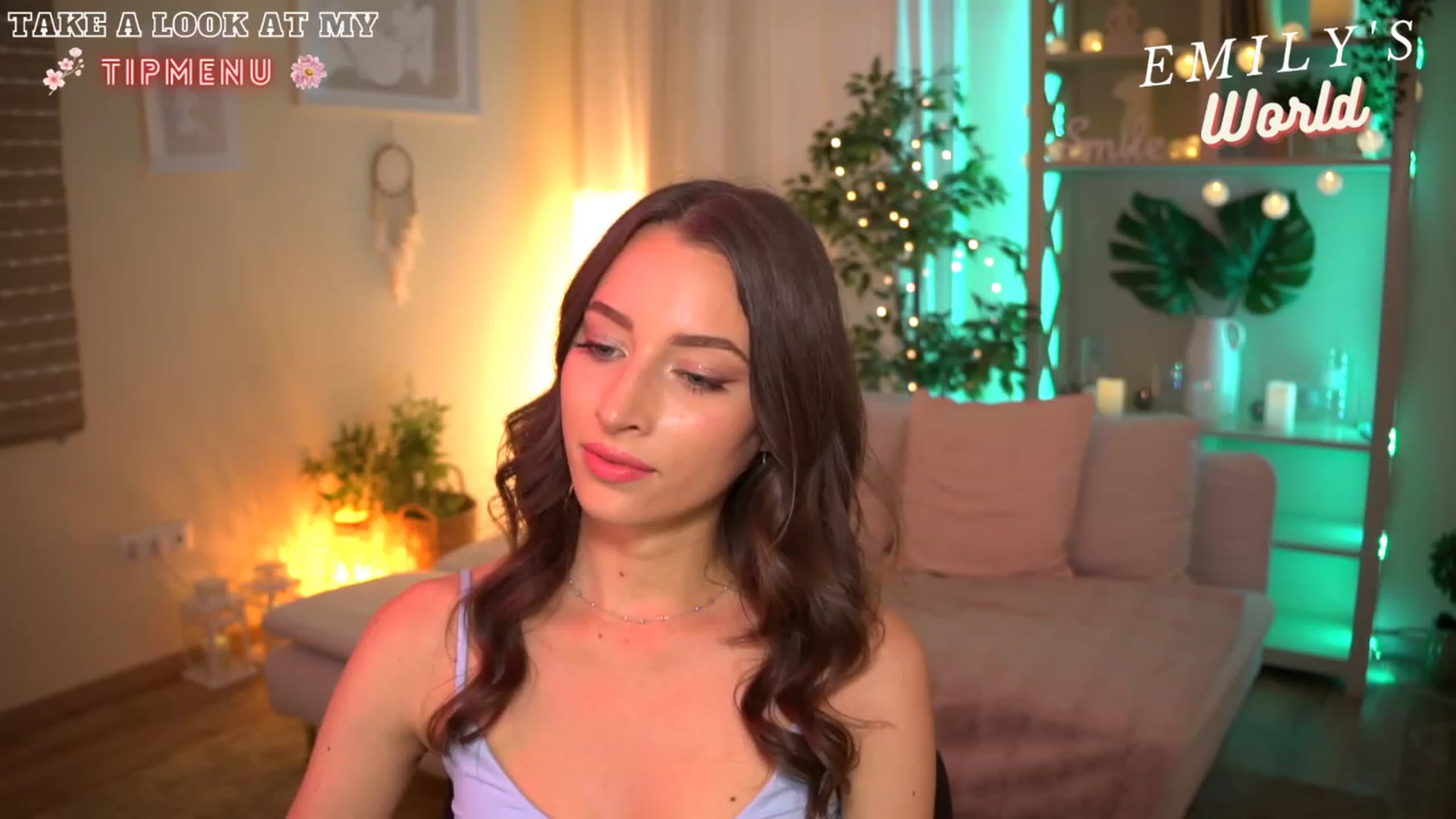 Gallery image thumbnail from Emily_grey69's myfreecams stream on, 07/16/2023, 17:31 image 7 of 20