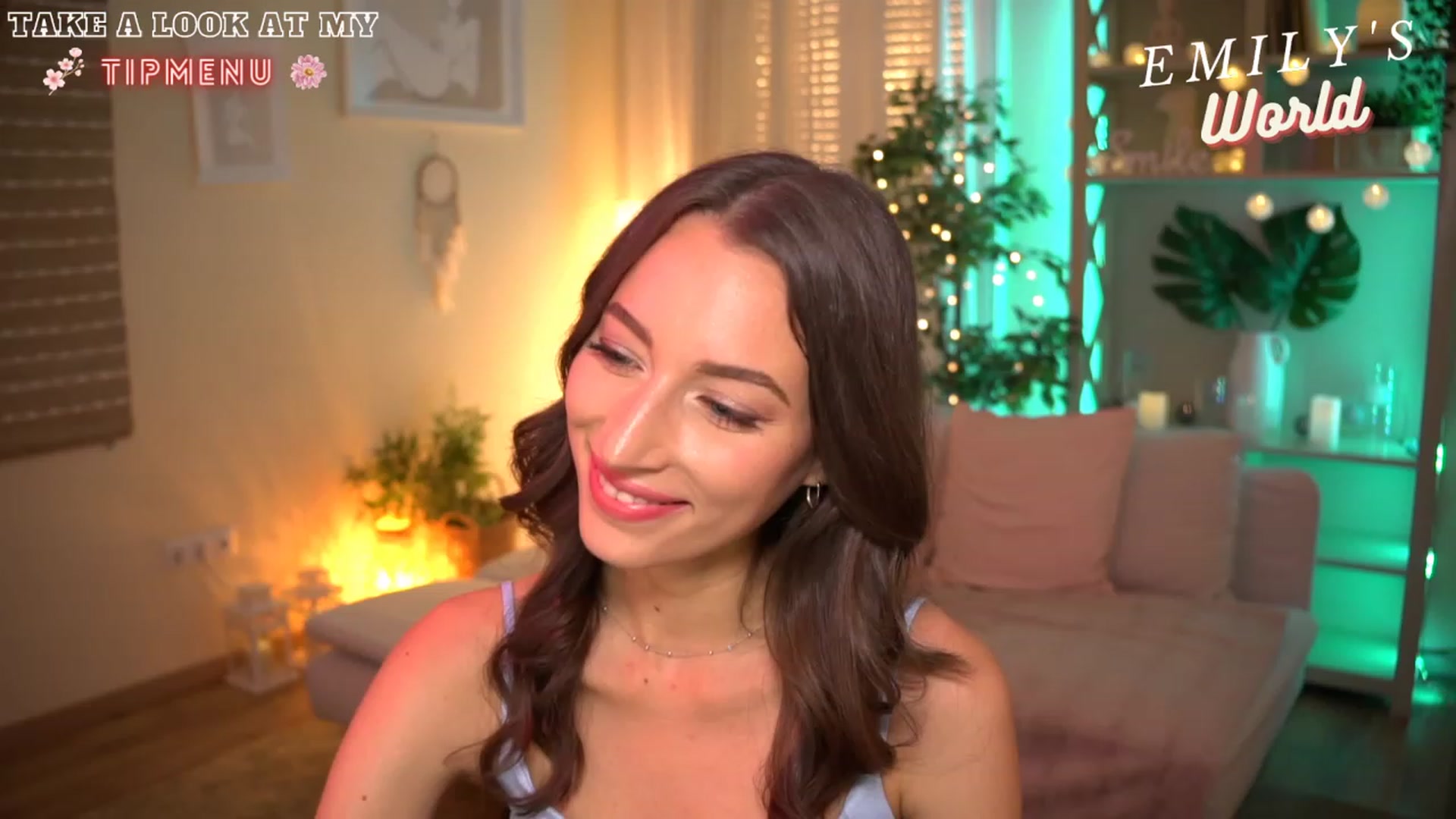 Gallery image thumbnail from Emily_grey69's myfreecams stream on, 07/16/2023, 17:55 image 9 of 20