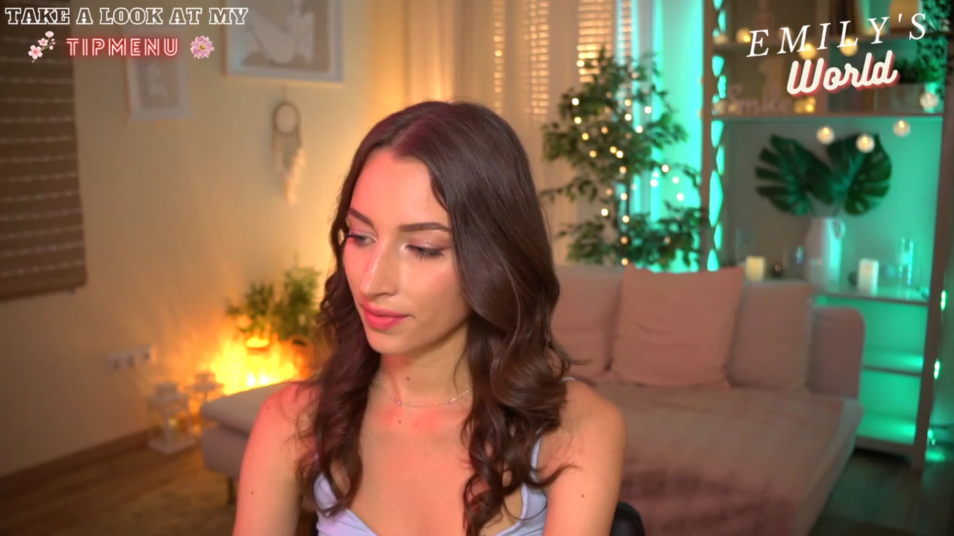 Gallery image thumbnail from Emily_grey69's myfreecams stream on, 07/16/2023, 17:55 image 13 of 20