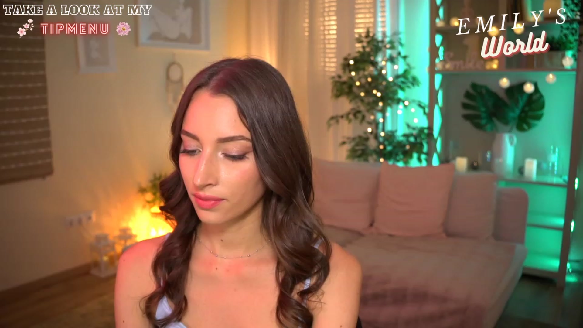 Gallery image thumbnail from Emily_grey69's myfreecams stream on, 07/16/2023, 17:55 image 5 of 20