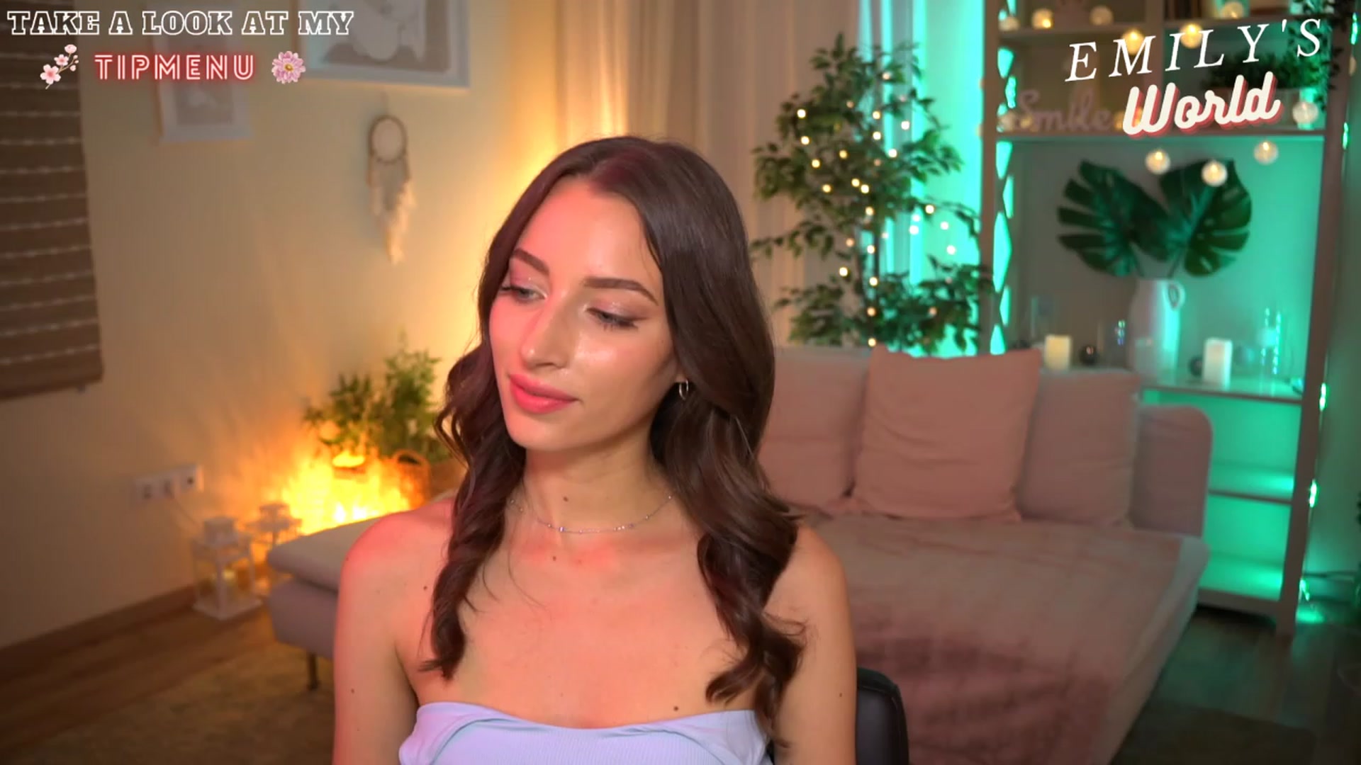 Gallery image thumbnail from Emily_grey69's myfreecams stream on, 07/16/2023, 18:24 image 10 of 20
