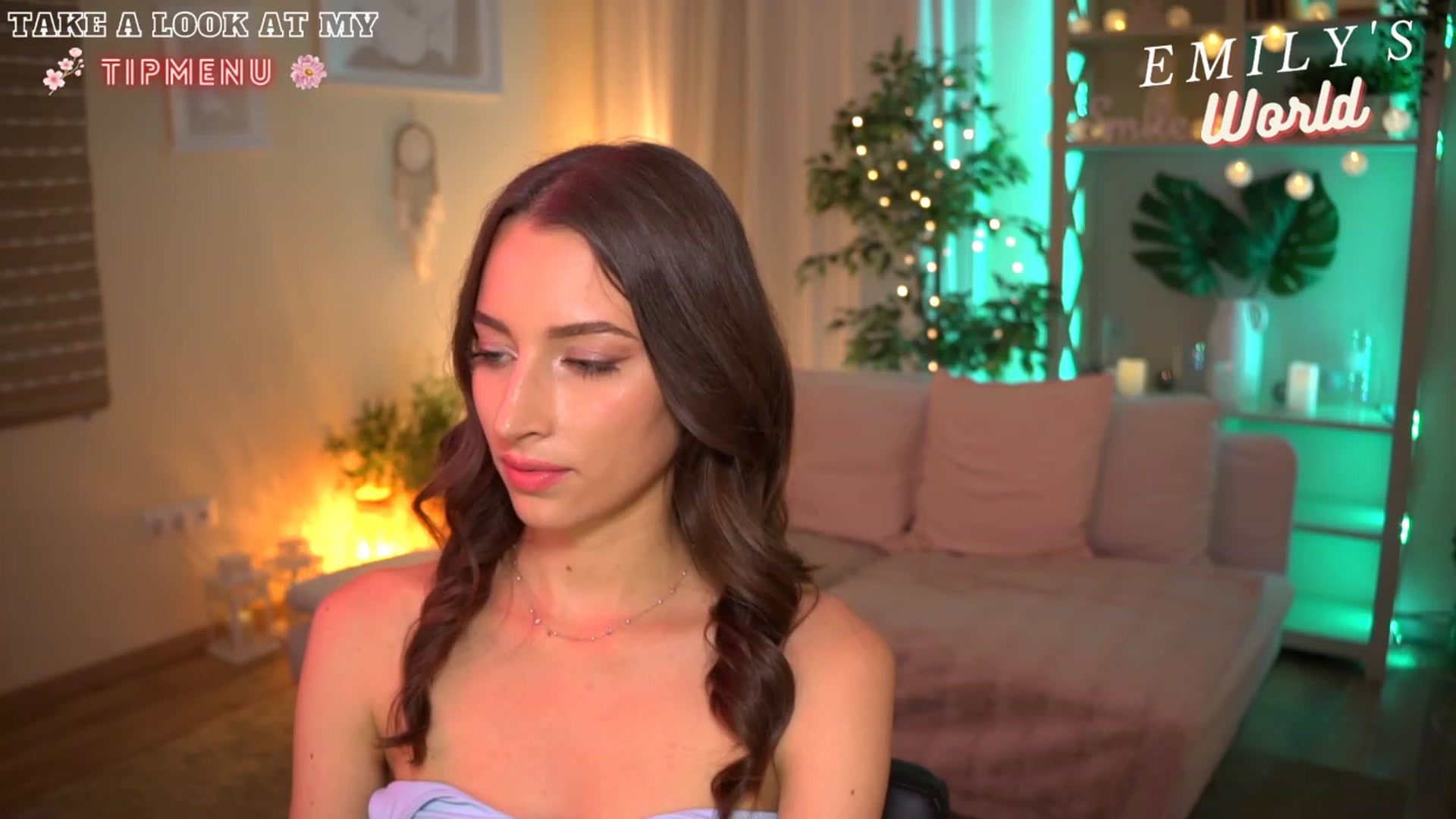Gallery image thumbnail from Emily_grey69's myfreecams stream on, 07/16/2023, 18:24 image 14 of 20