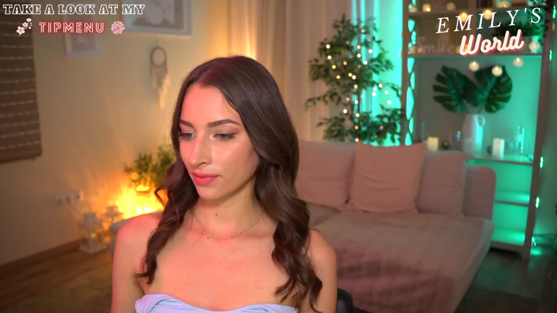 Gallery image thumbnail from Emily_grey69's myfreecams stream on, 07/16/2023, 18:24 image 15 of 20