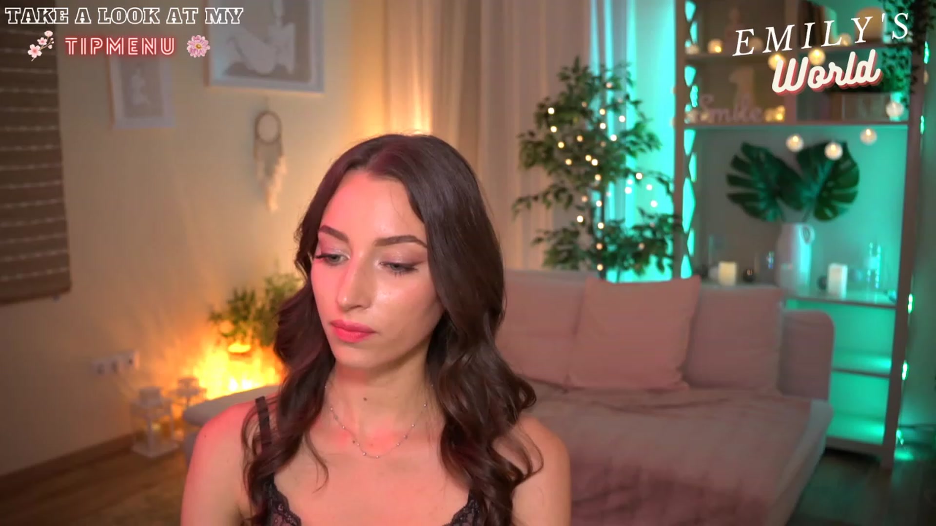 Gallery image thumbnail from Emily_grey69's myfreecams stream on, 07/16/2023, 20:05 image 5 of 20