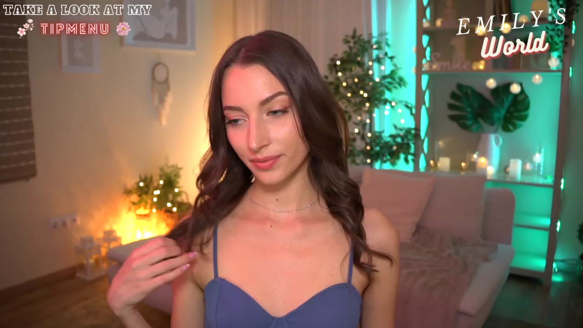 Gallery image thumbnail from Emily_grey69's myfreecams stream on, 07/19/2023, 17:20 image 4 of 20