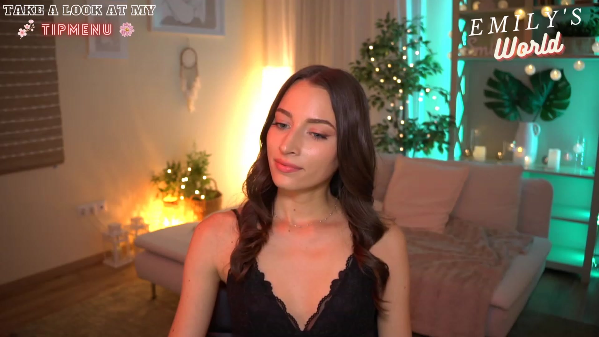 Gallery image thumbnail from Emily_grey69's myfreecams stream on, 07/19/2023, 19:23 image 11 of 20
