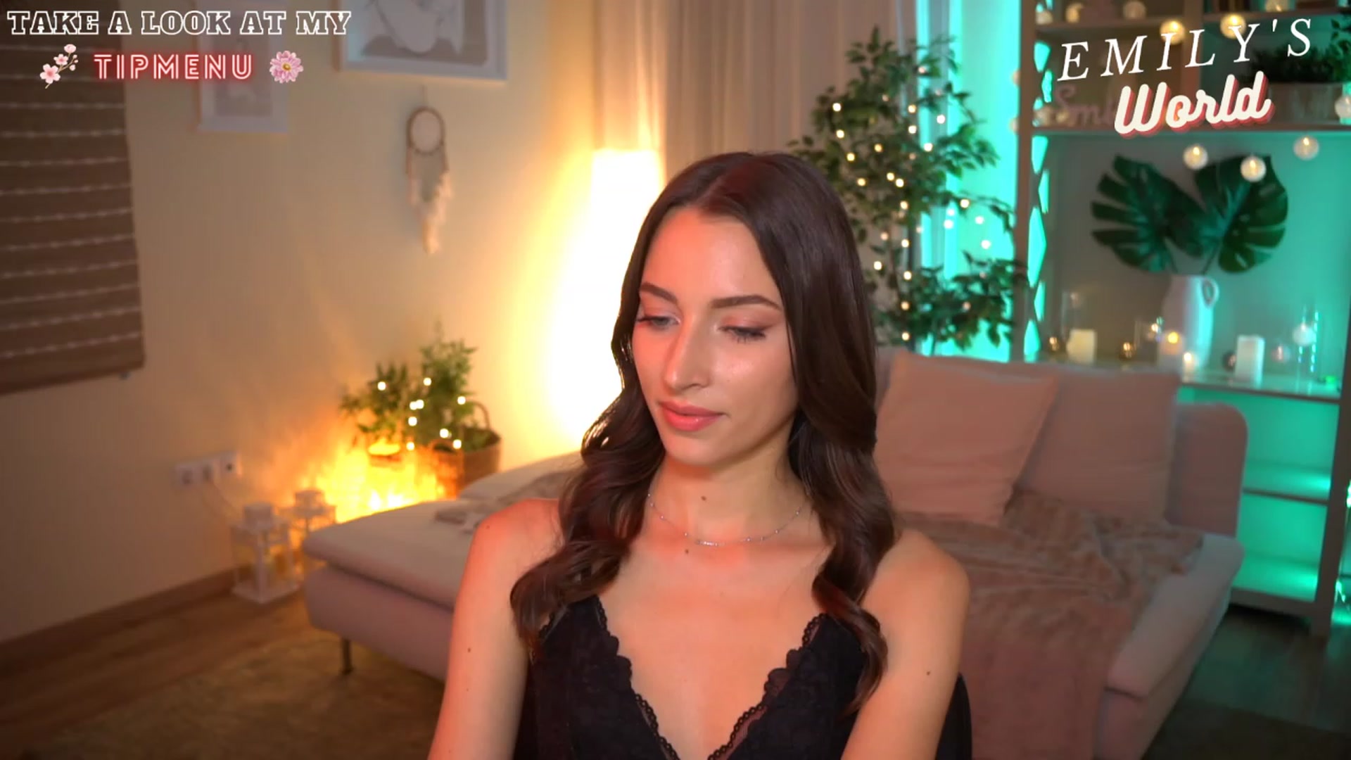 Gallery image thumbnail from Emily_grey69's myfreecams stream on, 07/19/2023, 19:23 image 6 of 20