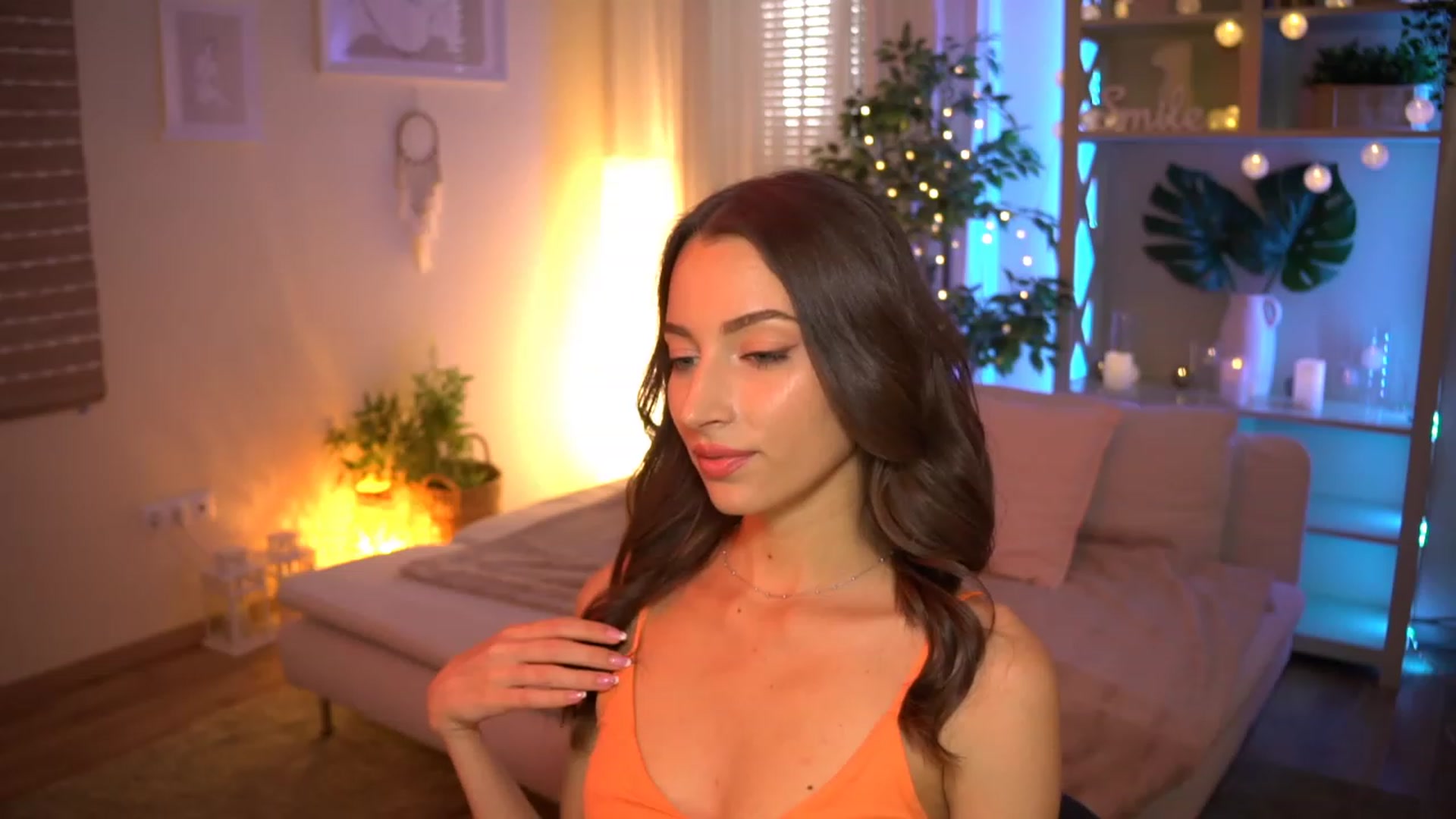 Gallery image thumbnail from Emily_grey69's myfreecams stream on, 07/22/2023, 17:16 image 4 of 20