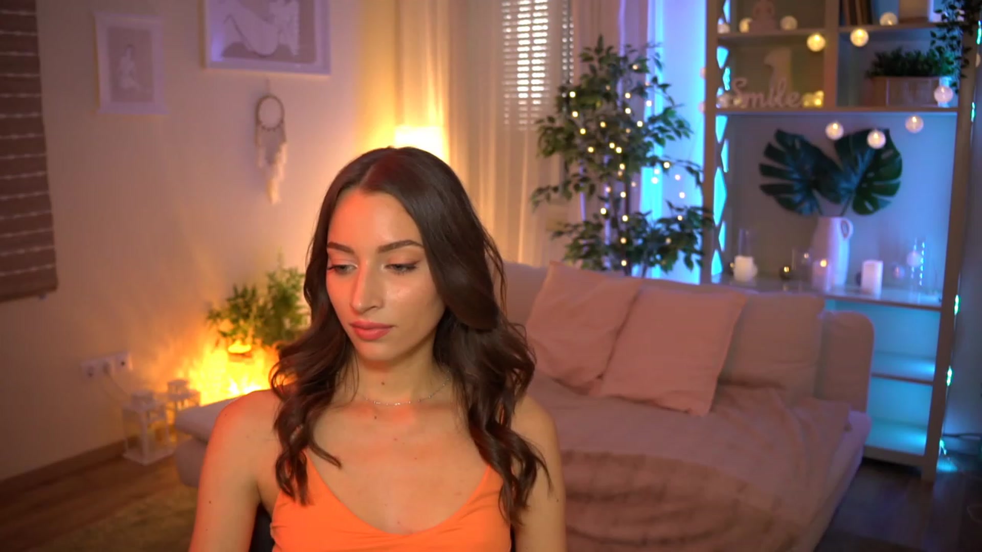 Gallery image thumbnail from Emily_grey69's myfreecams stream on, 07/22/2023, 17:16 image 10 of 20