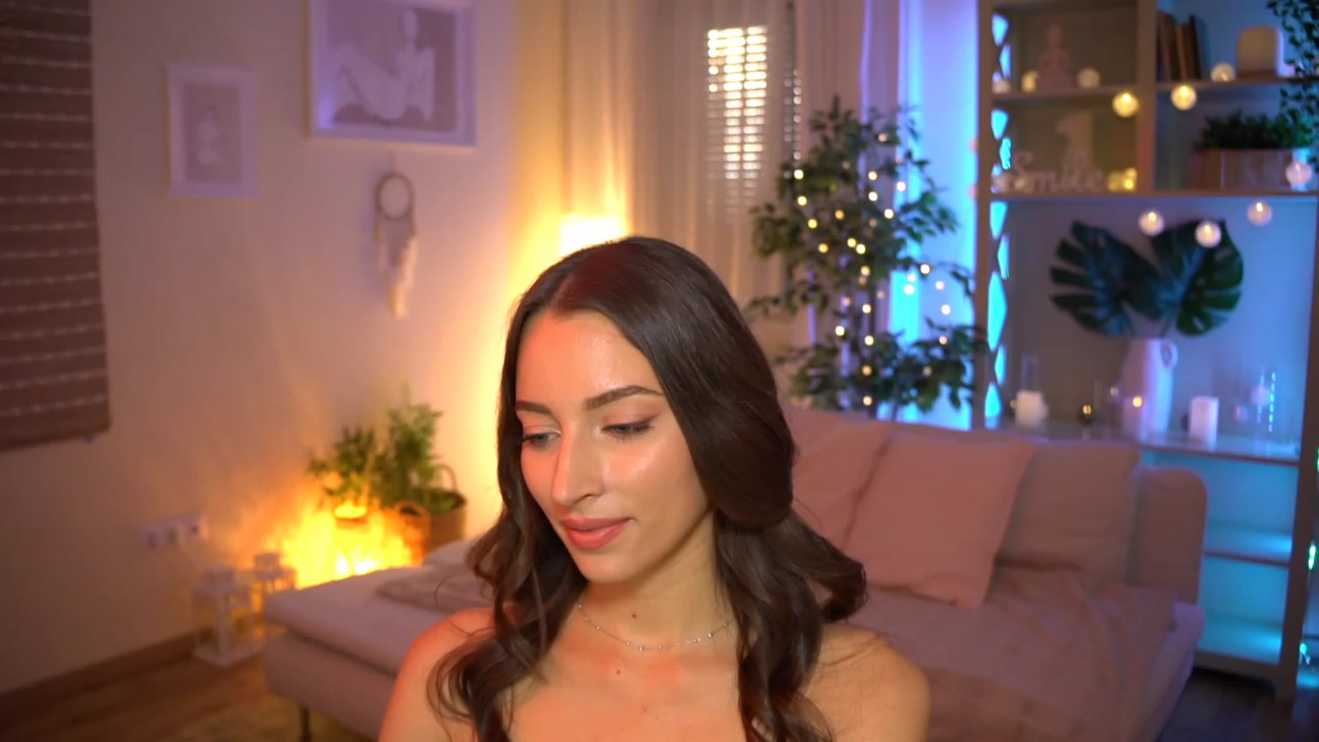 Gallery image thumbnail from Emily_grey69's myfreecams stream on, 07/22/2023, 18:17 image 2 of 20
