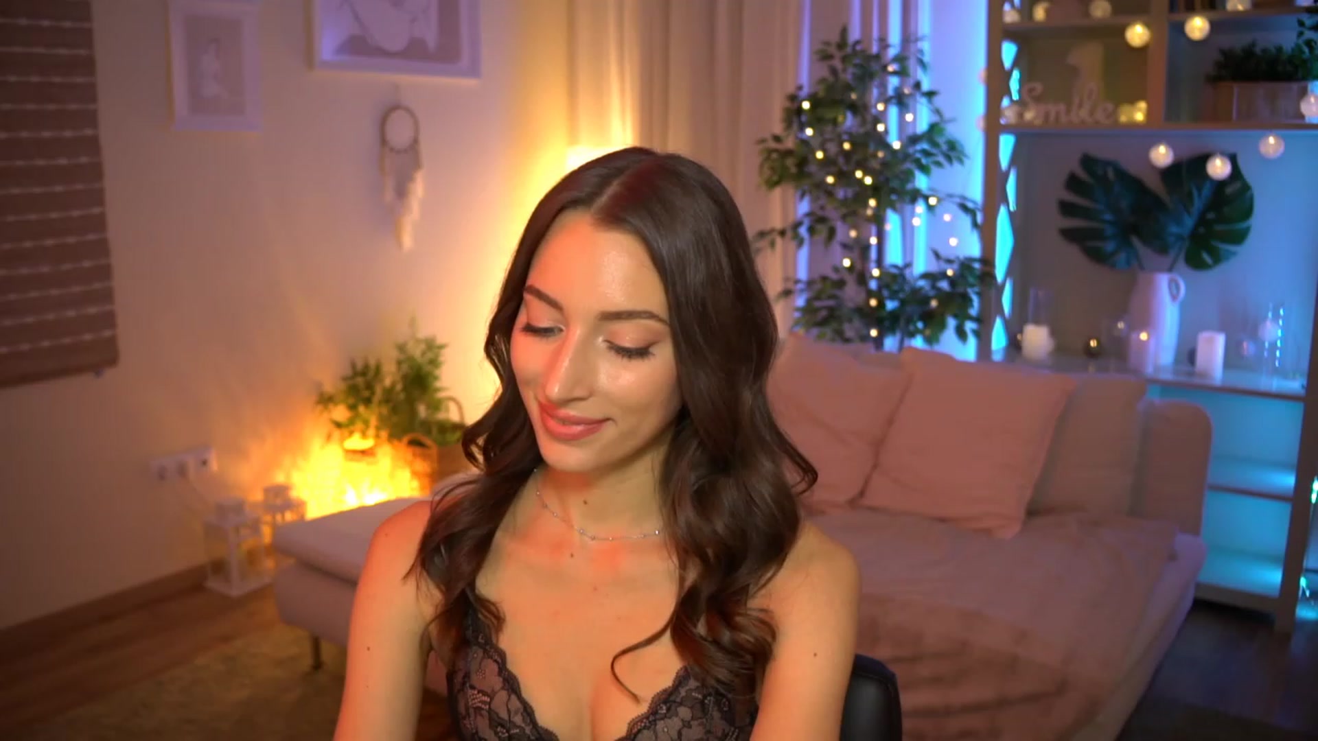 Gallery image thumbnail from Emily_grey69's myfreecams stream on, 07/22/2023, 19:40 image 6 of 20