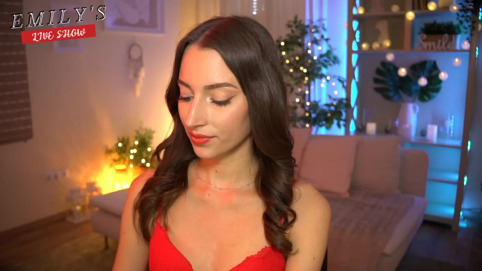 Gallery image thumbnail from Emily_grey69's myfreecams stream on, 07/26/2023, 15:49 image 15 of 20
