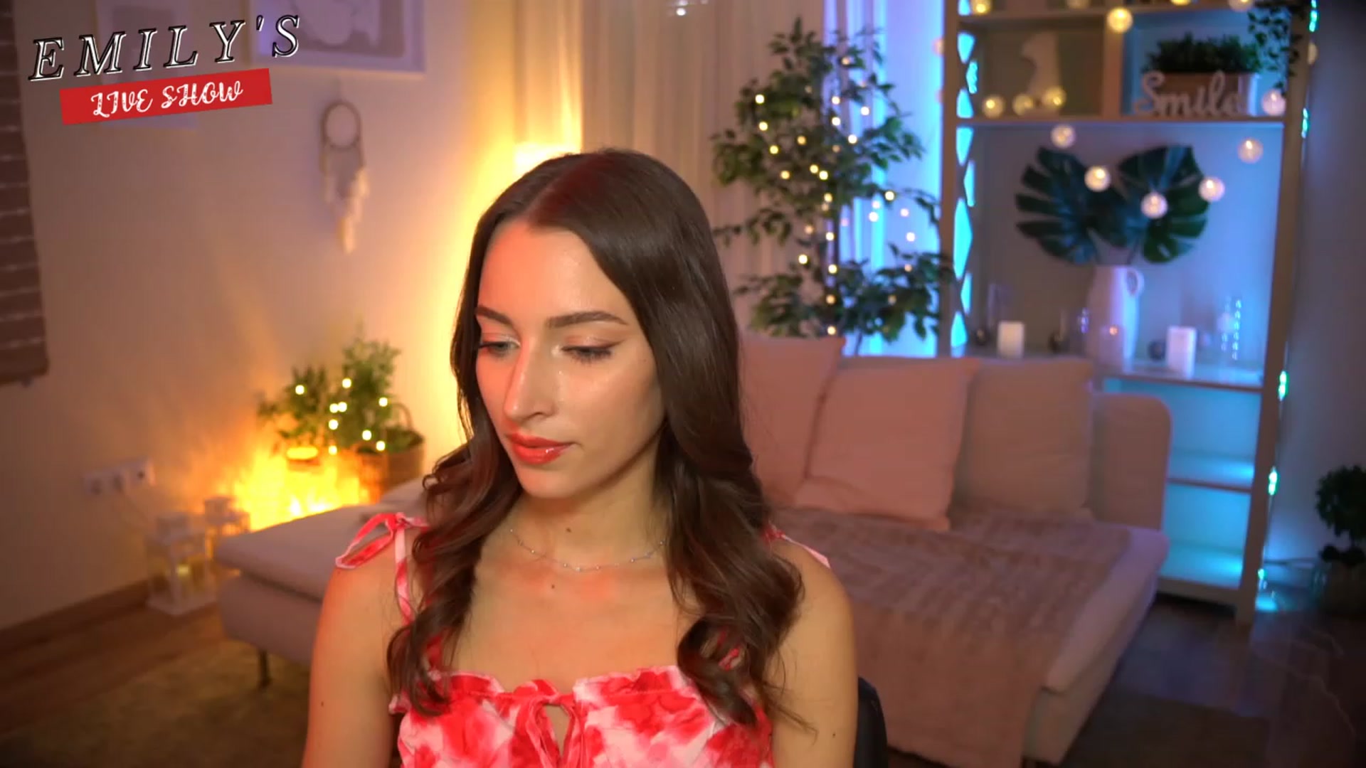 Gallery image thumbnail from Emily_grey69's myfreecams stream on, 07/26/2023, 15:49 image 7 of 20